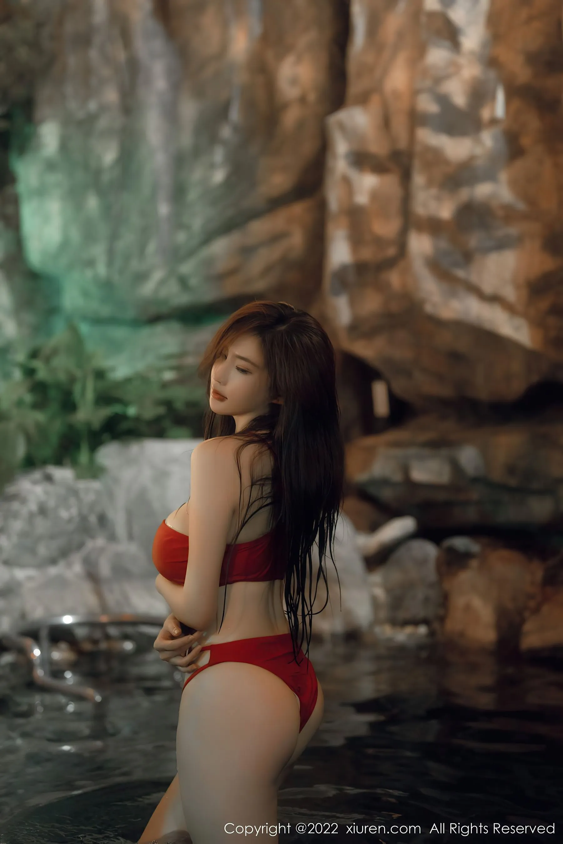  秀人网 No.6014 Carol周妍希 温泉写真第11张