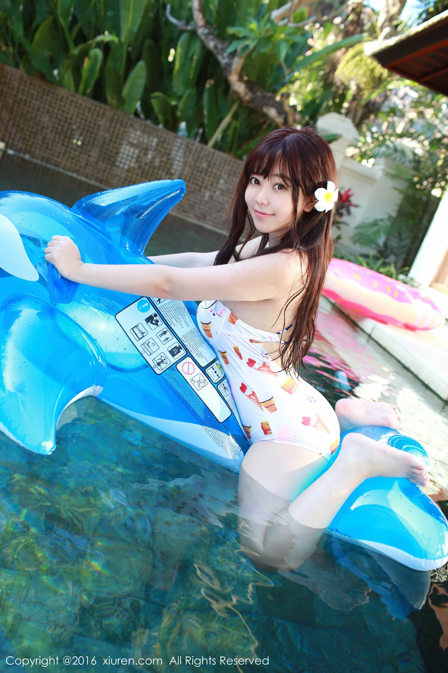 刘飞儿Faye《巴厘岛旅拍》2套死库水 秀人网 No.514第11张