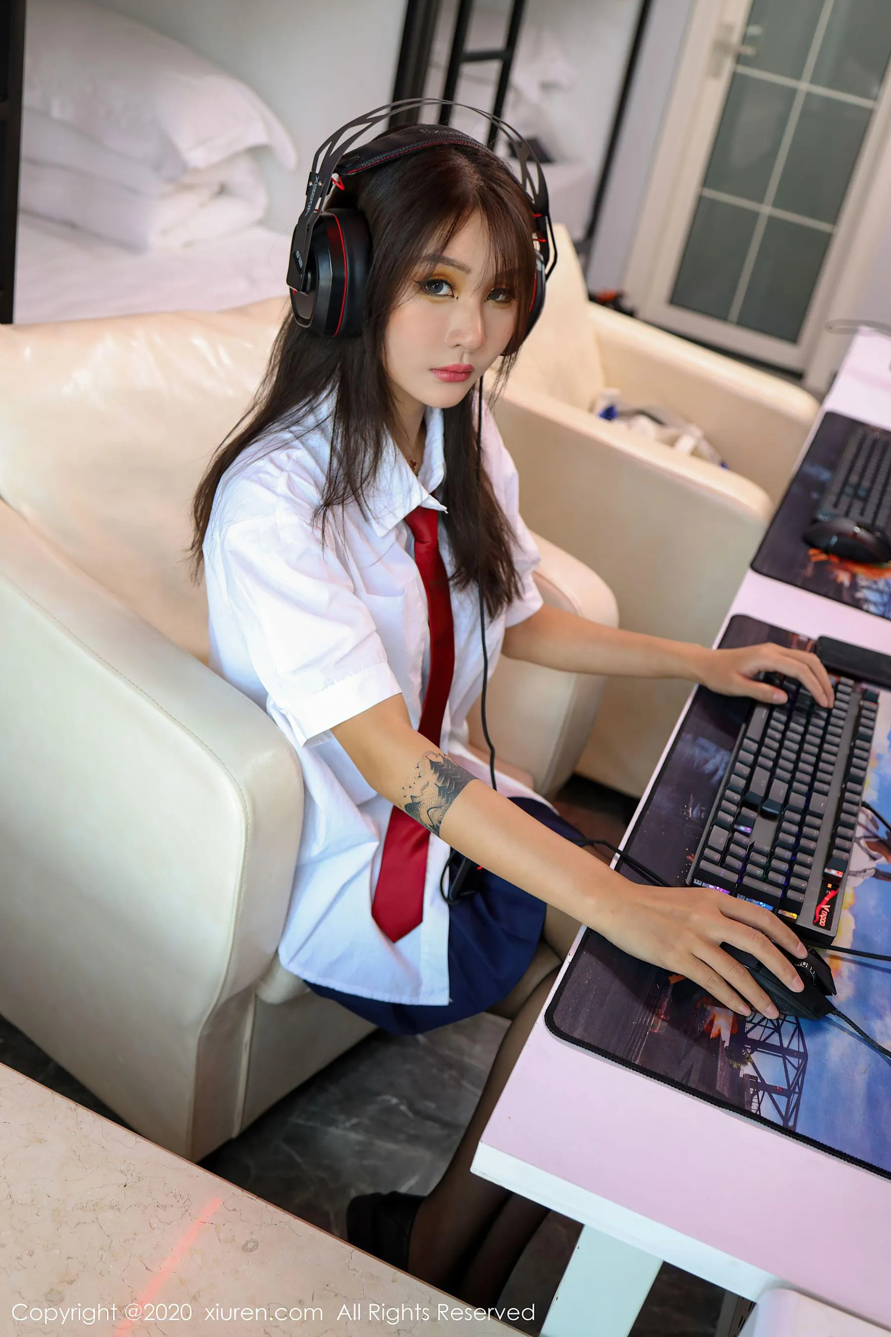  秀人 No.2461 Emily顾奈奈第1张