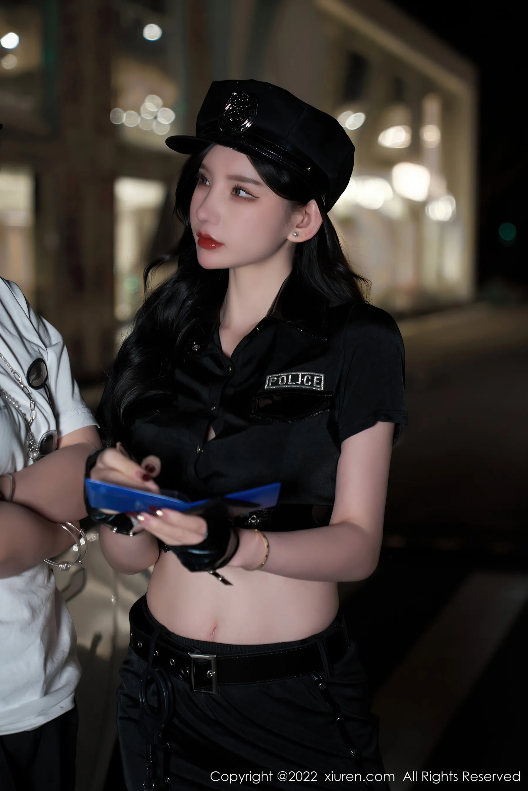  秀人网 No.4741 周于希Sally 黑丝美腿女警制服第20张