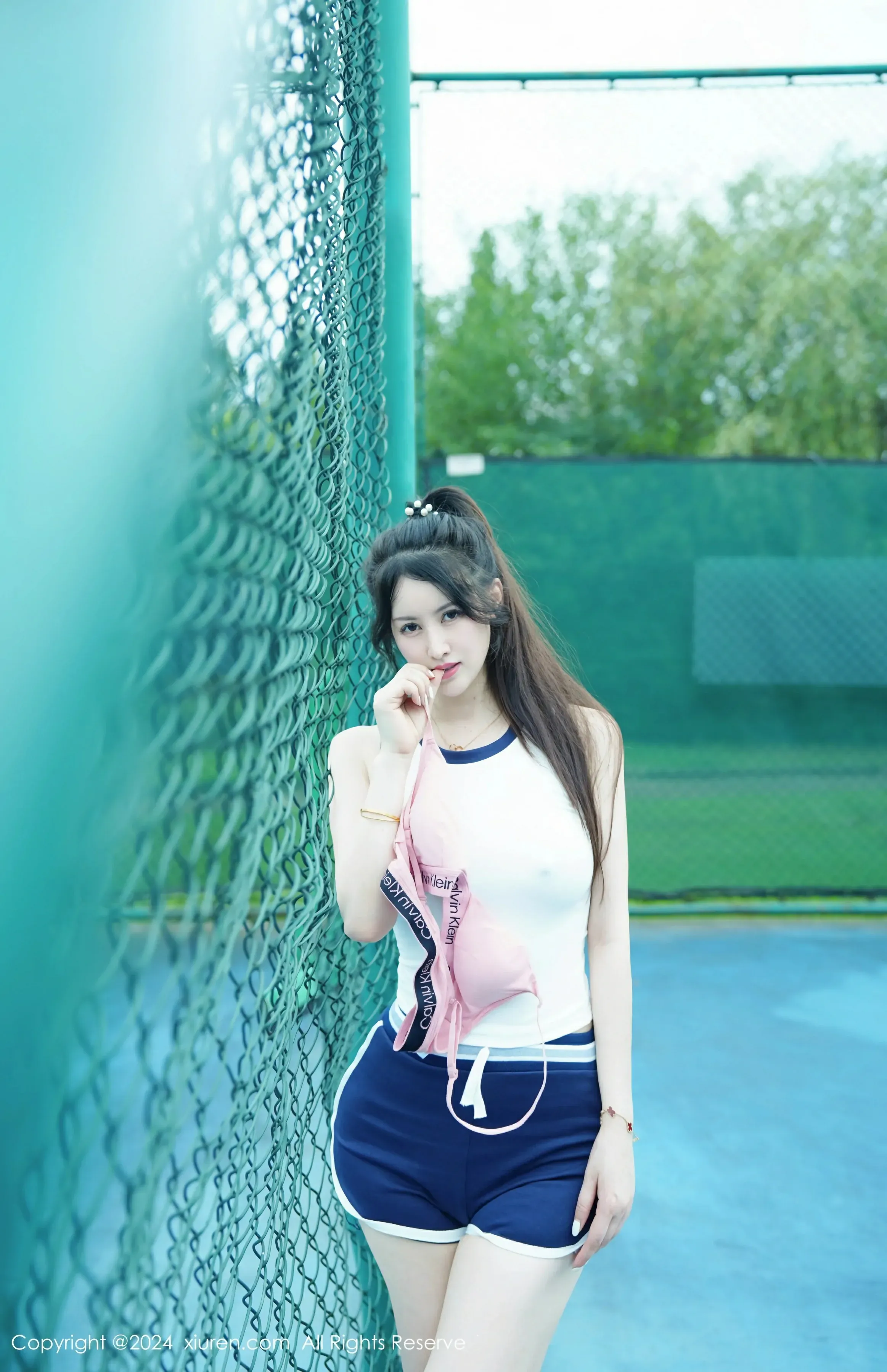  XiuRen 秀人 No.8821 诗诗kiki [74P]第21张