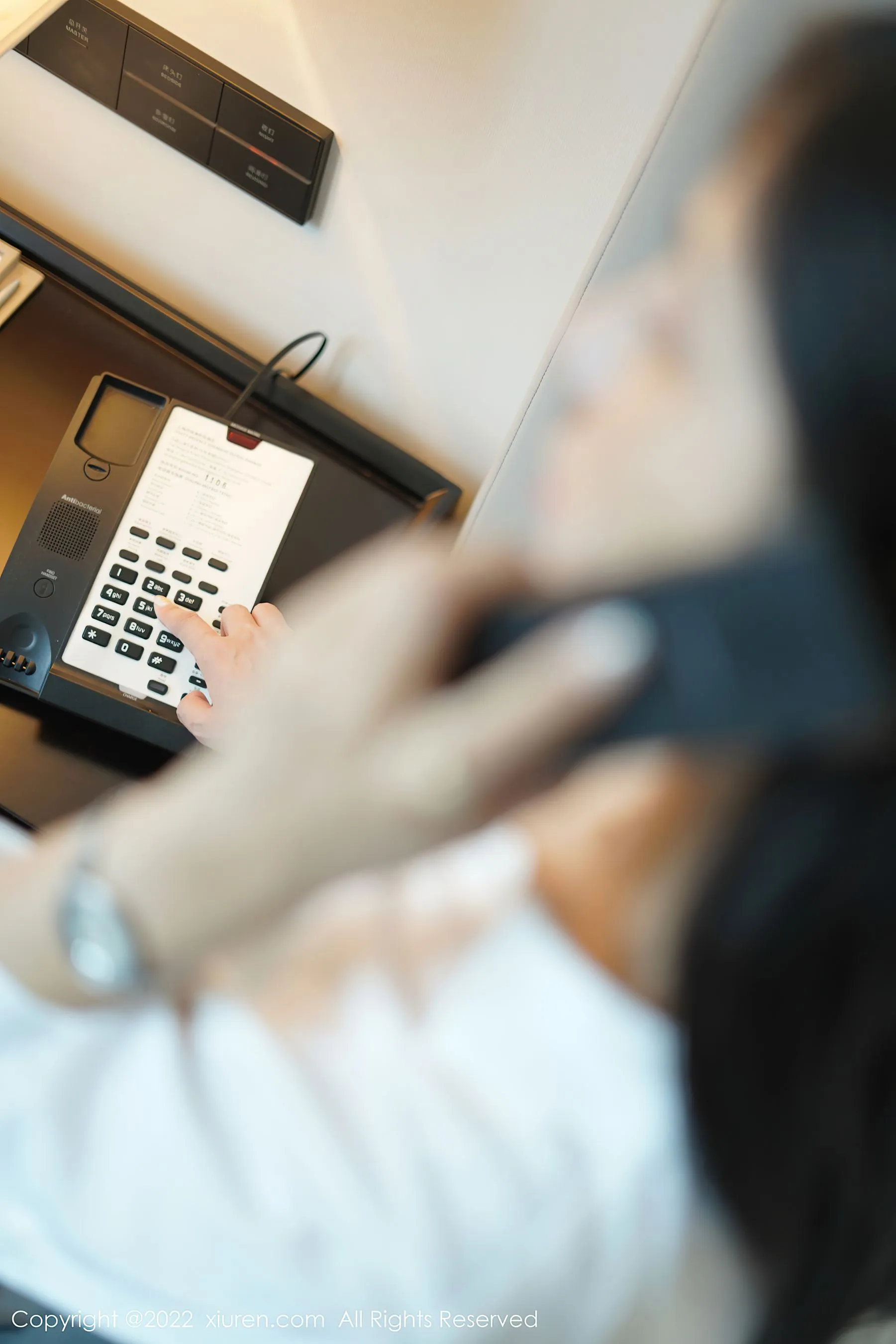  秀人网 No.4918 小蛮妖Yummy 美臀短裙第4张