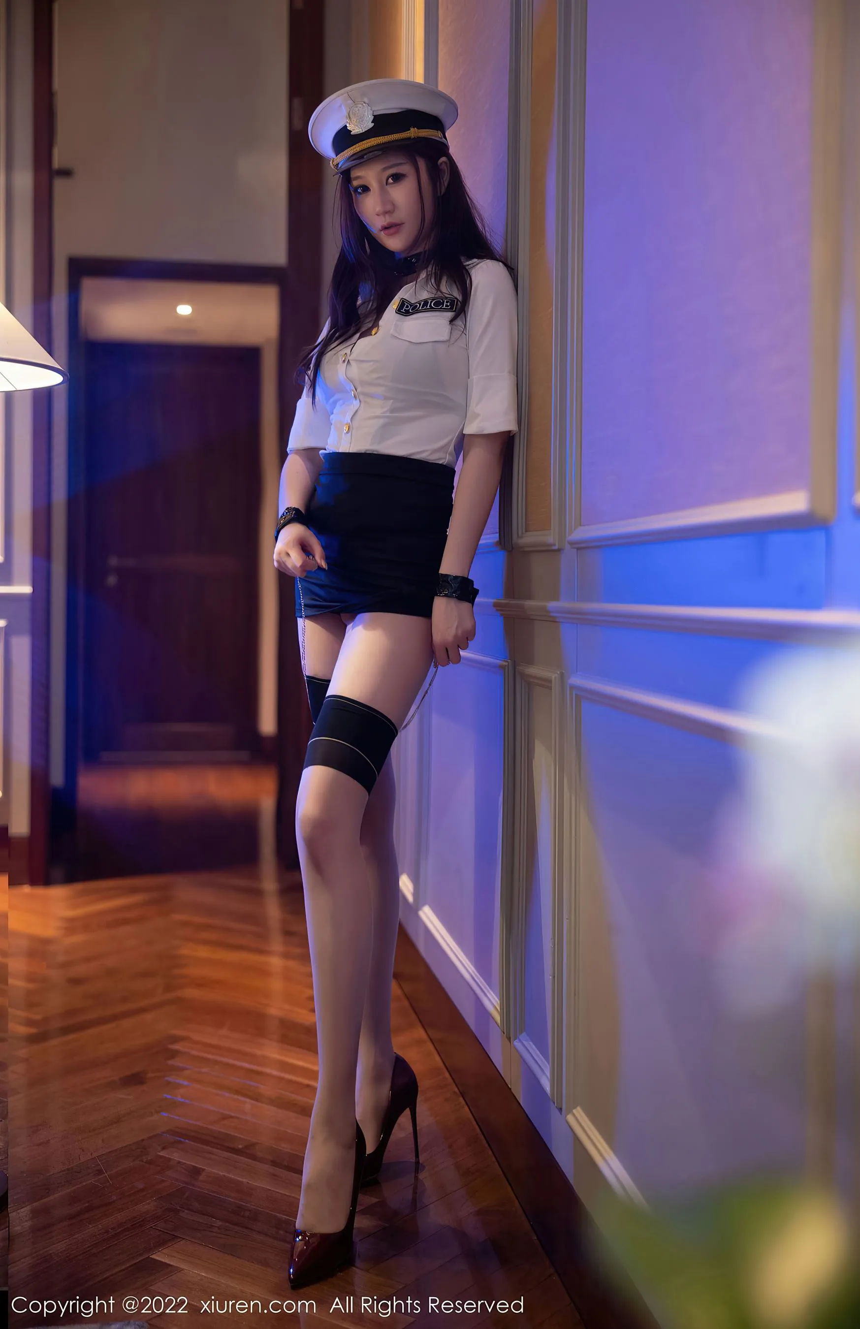  秀人网 No.5740 顾乔楠Cora 制服美臀第24张