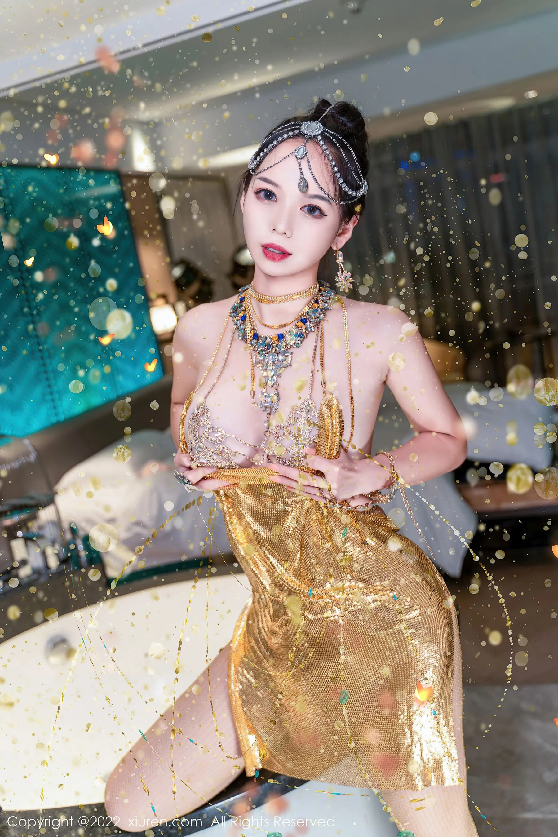 秀人网 No.5559 大美妞儿 美腿丰腴第1张