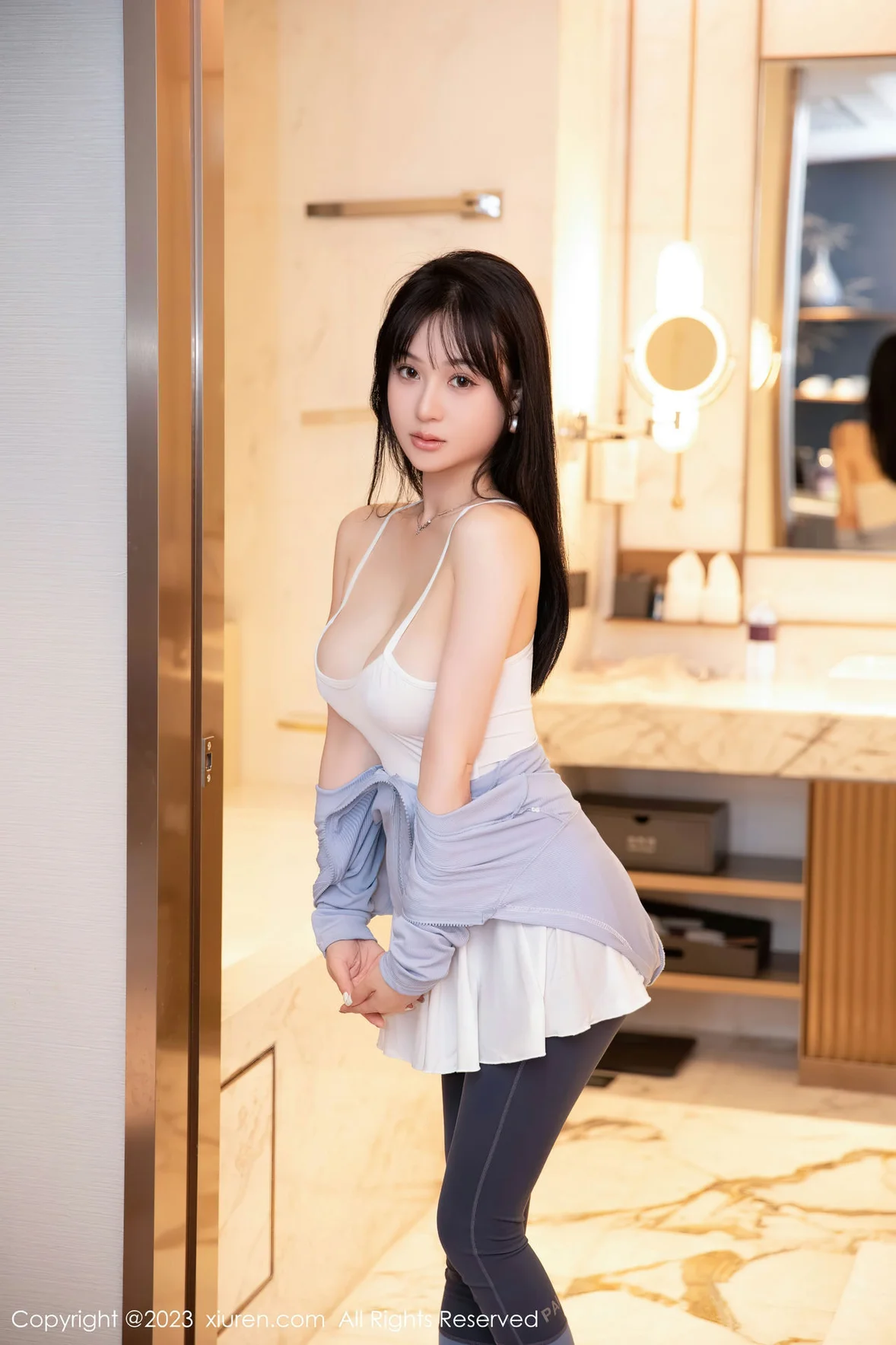  XiuRen 秀人 No.6968 柚琪Rich 轻透吊带性感写真 [84P]第9张