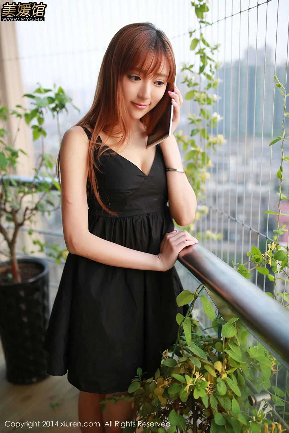  王馨瑤Yanni《驰为数码宣传片》 秀人网 No.135第24张