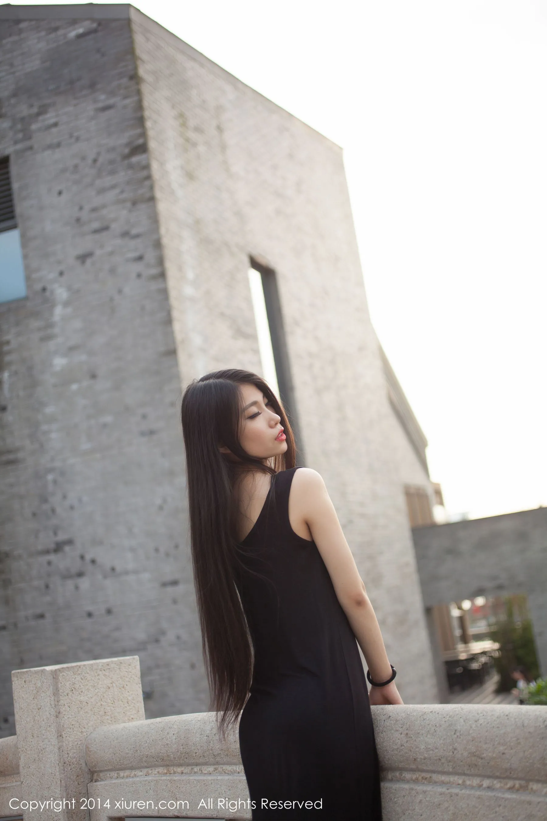 无敌美臀妹子战姝羽Zina 秀人网 No.169第4张