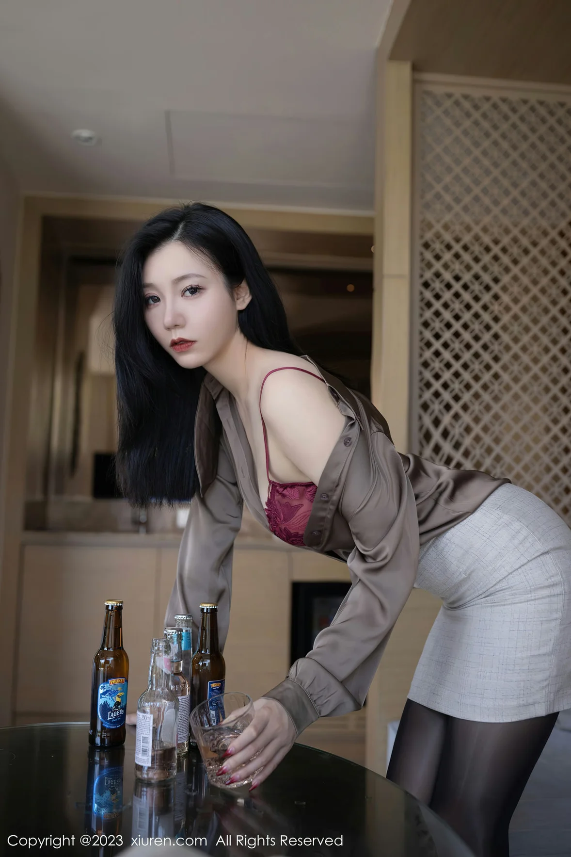  XiuRen 秀人 No.6951 安然anran 灰色职业Ol泰国旅拍 [80P]第8张