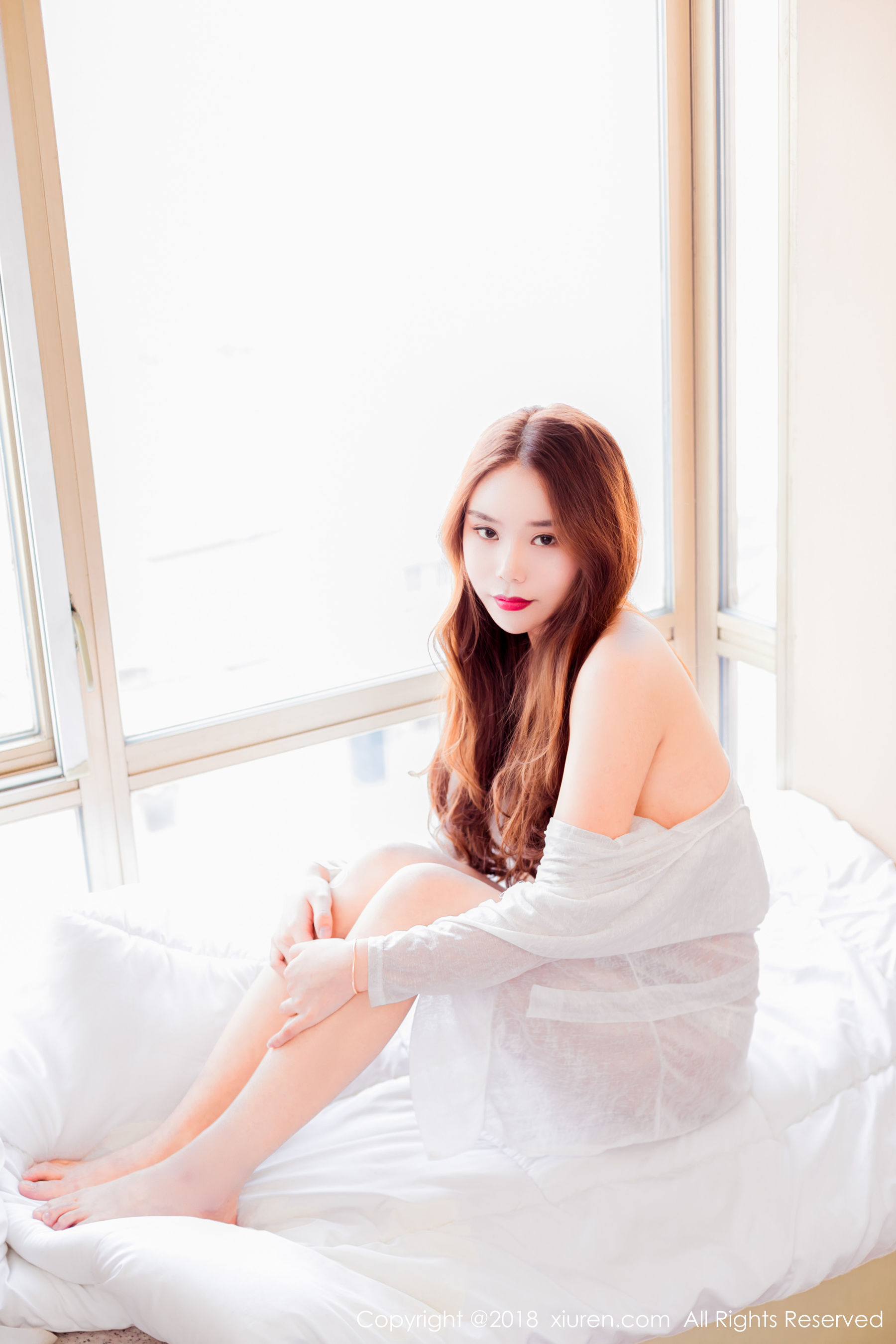  模特小曼miki《童颜巨乳甜美型妹子》 秀人网XIUREN No.972第3张