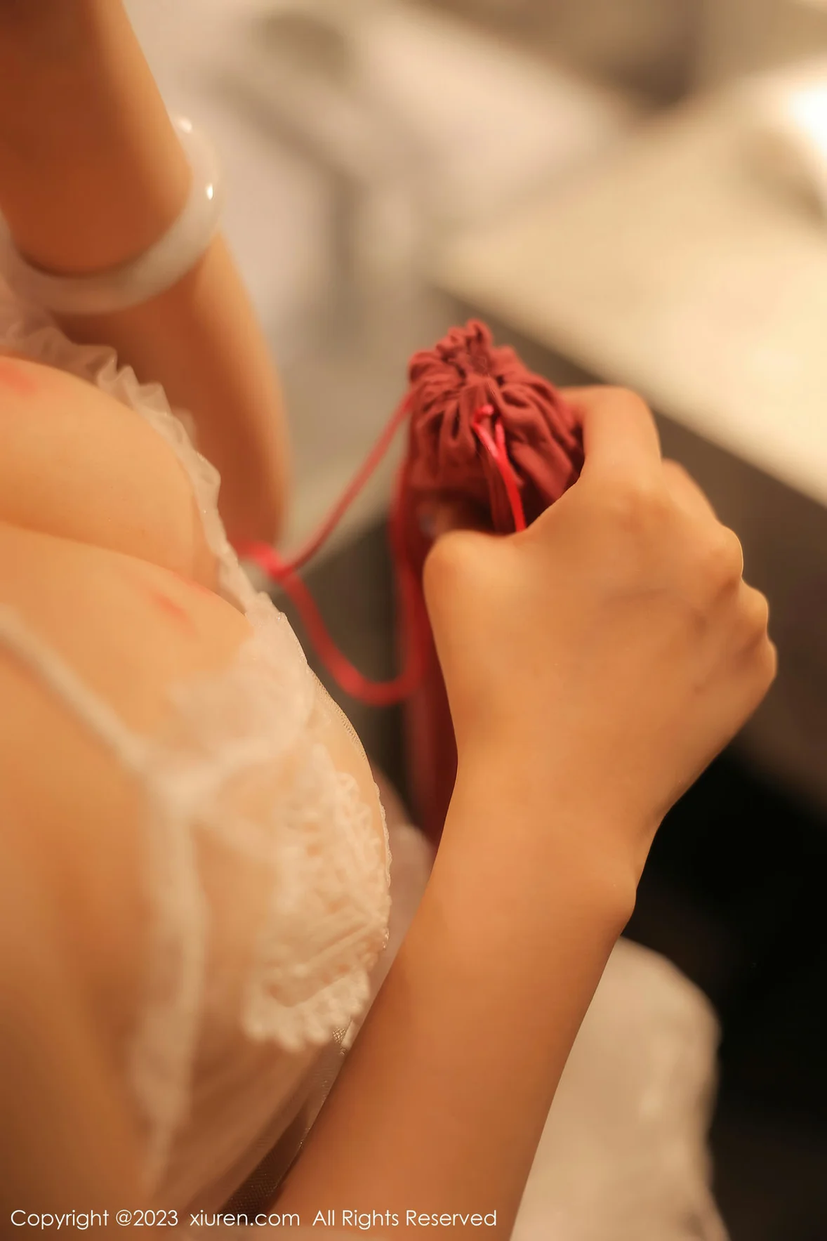  XiuRen 秀人 No.7218 汐汐baby 白色情趣婚纱性感写真 [78P]第1张