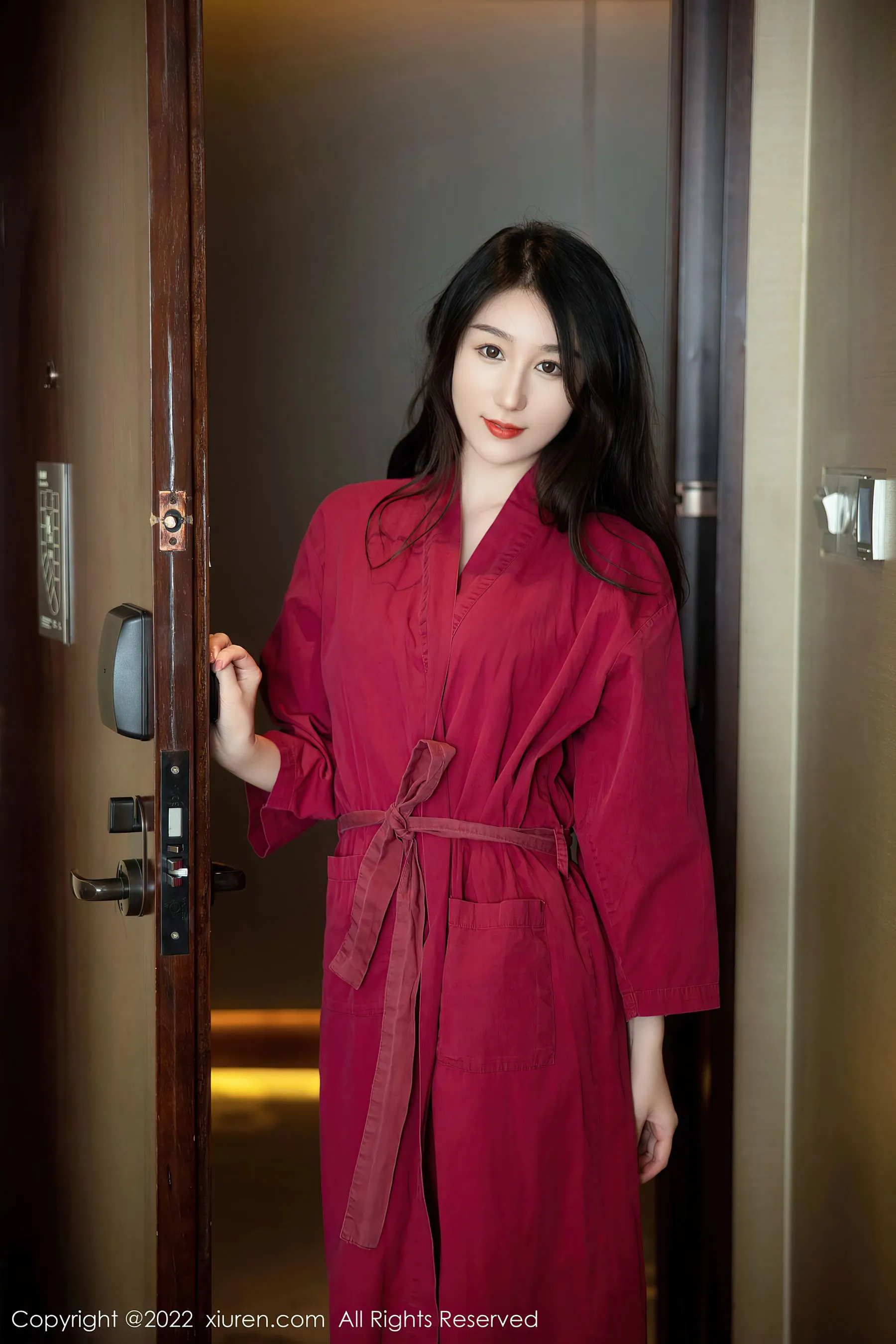  秀人网 No.5624 薇薇酱 新人美腿第24张