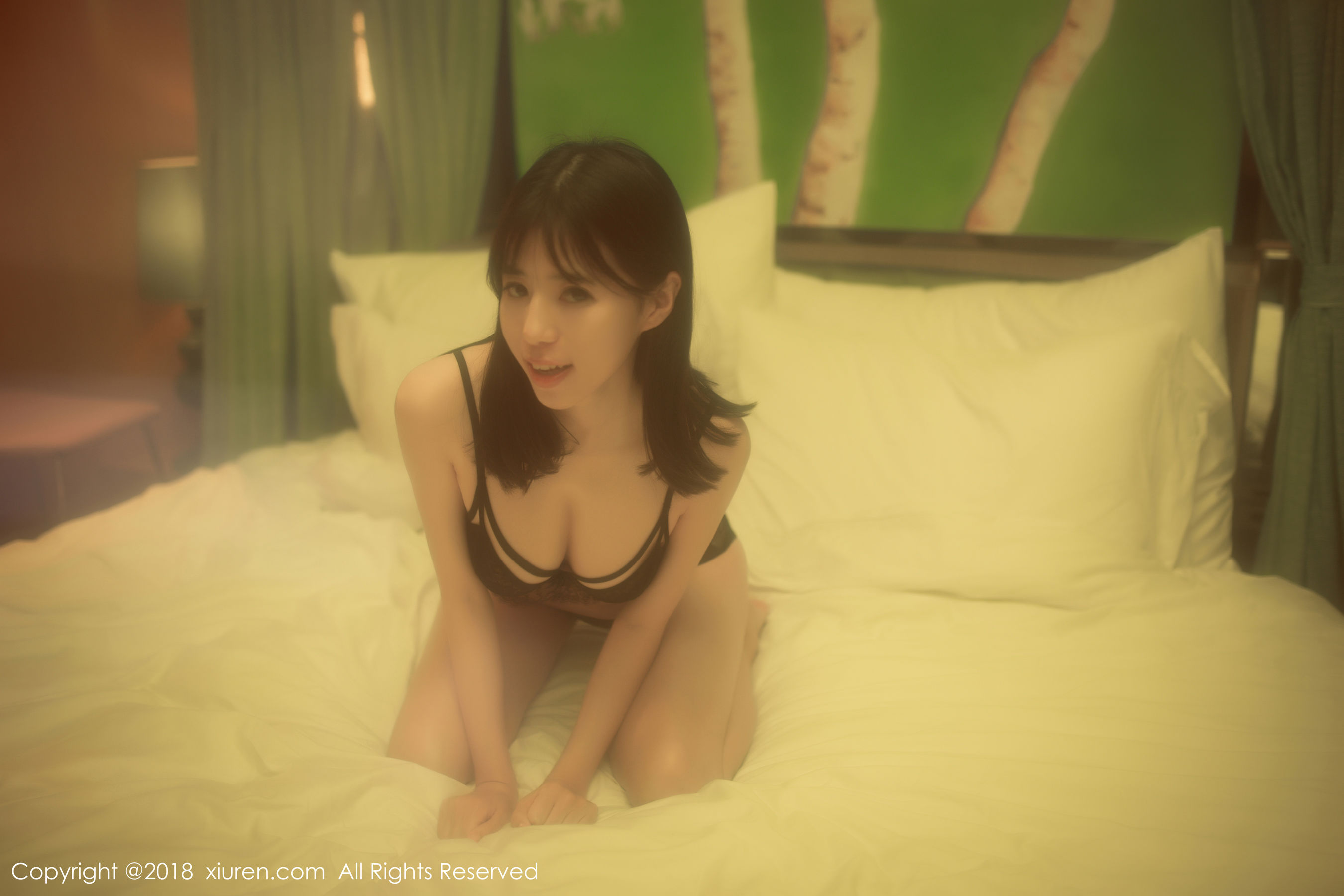  模特艾栗栗栗栗栗栗吖《清新美腿外拍与私房内衣魅惑》 XiuRen 秀人网 No.1026第12张