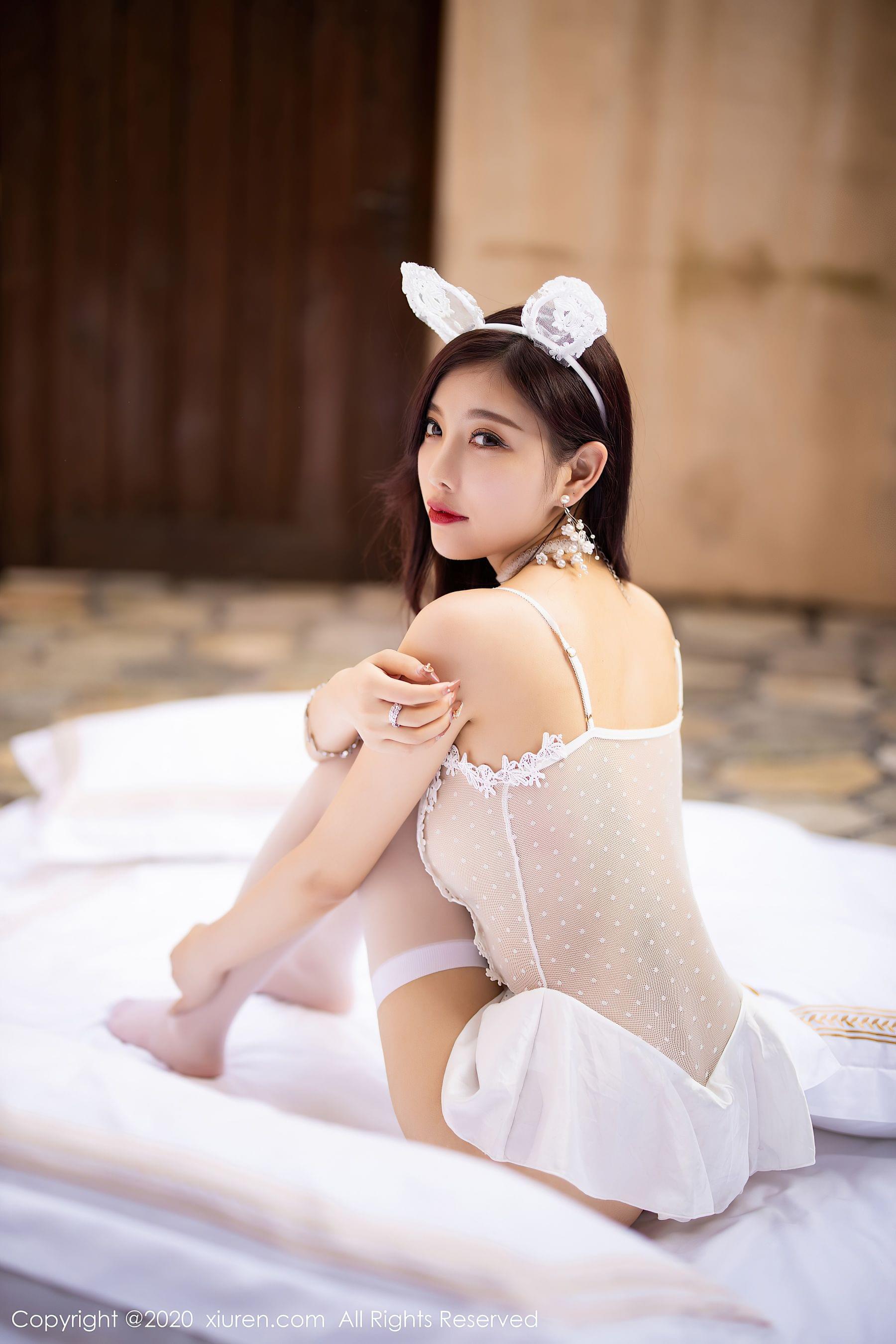 秀人XIUREN No.2301 杨晨晨sugar第2张