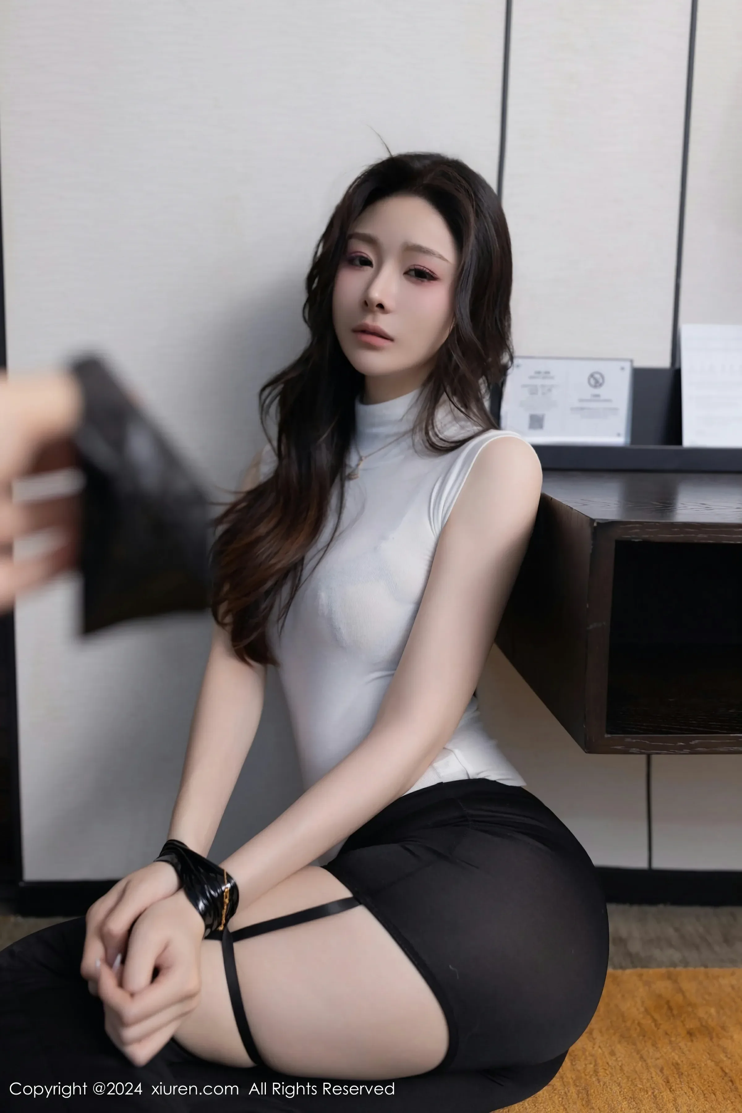  XiuRen 秀人 No.8270 小逗逗 [80P]第2张