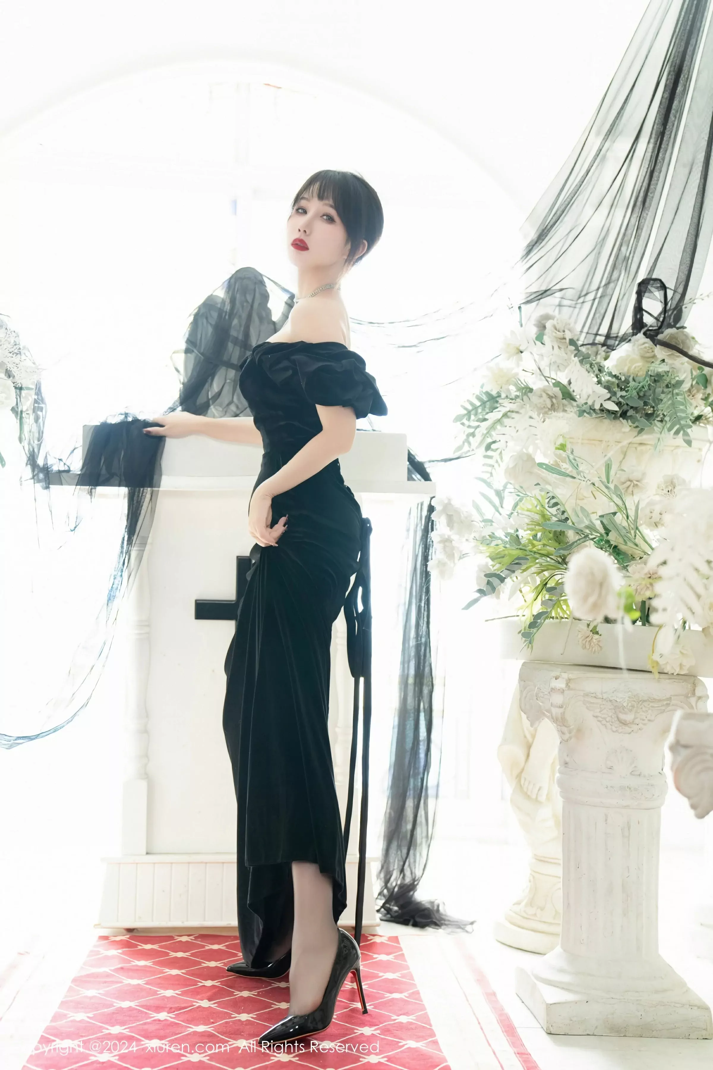  XiuRen 秀人 No.8070 波巧酱 [87P]第23张