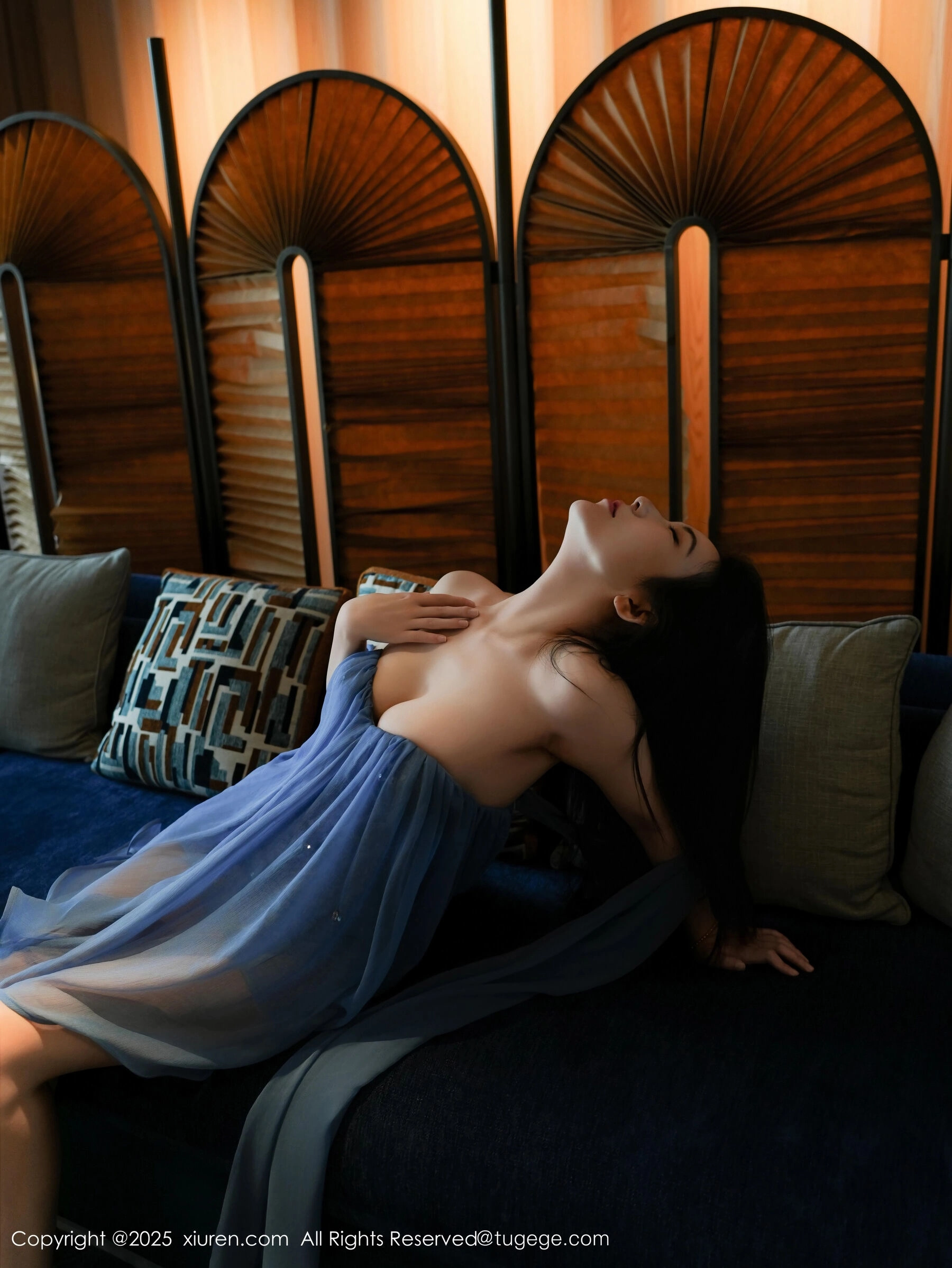  秀人网 烧烧小桃 Vol.10988 [52P]第7张