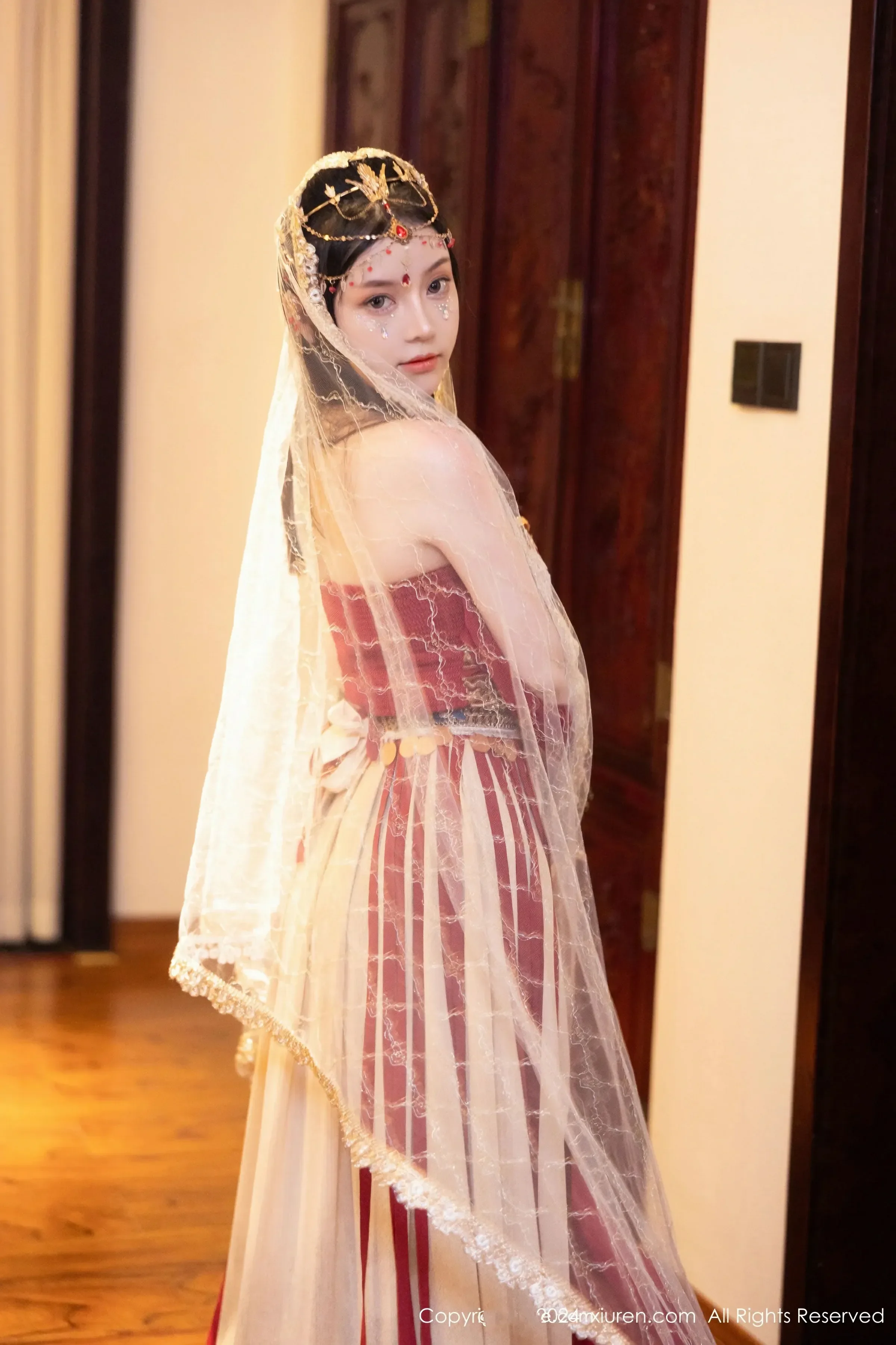  XiuRen 秀人 No.8349 豆瓣酱 [82P]第7张