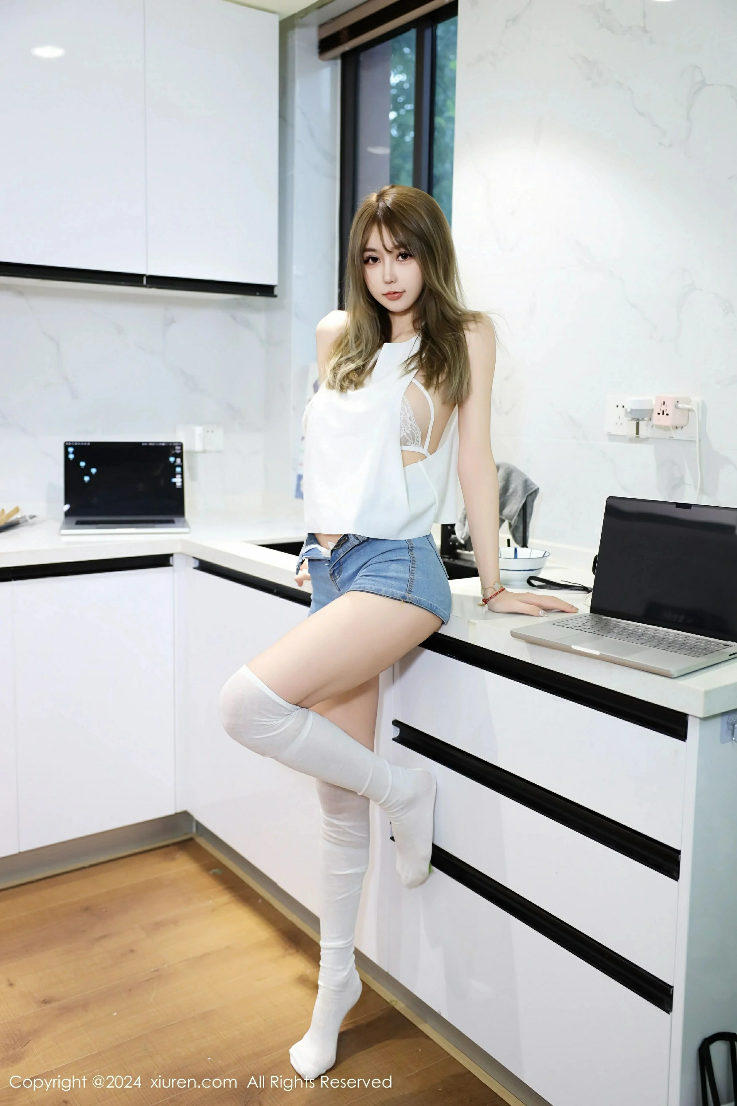  XiuRen 秀人 No.9374 Zoe柚柚 [75P]第1张