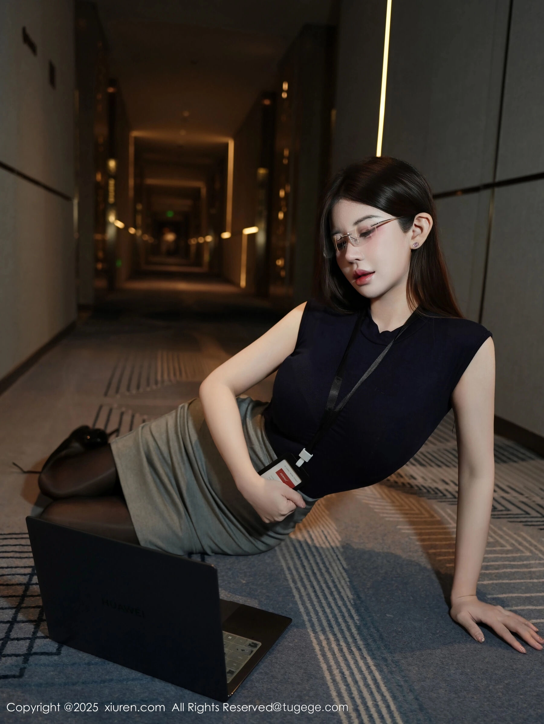  秀人网 苏甜橙子 Vol.11023 [55P]第2张