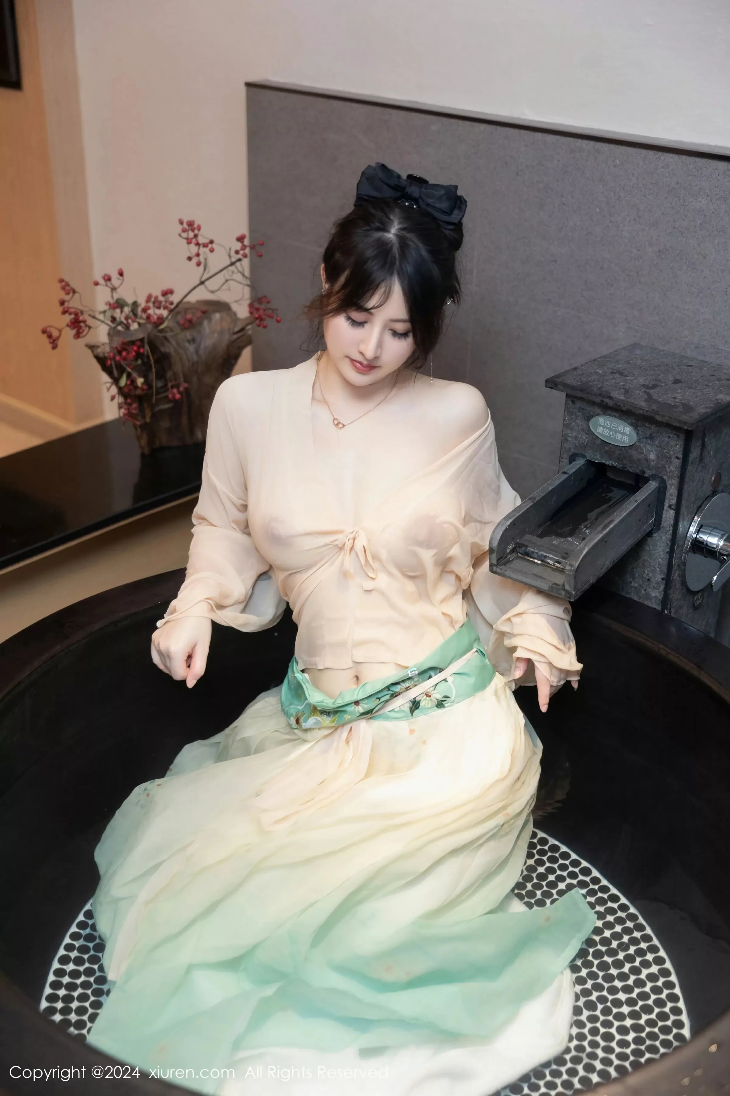  XiuRen 秀人 No.8128 诗诗kiki [82P]第16张