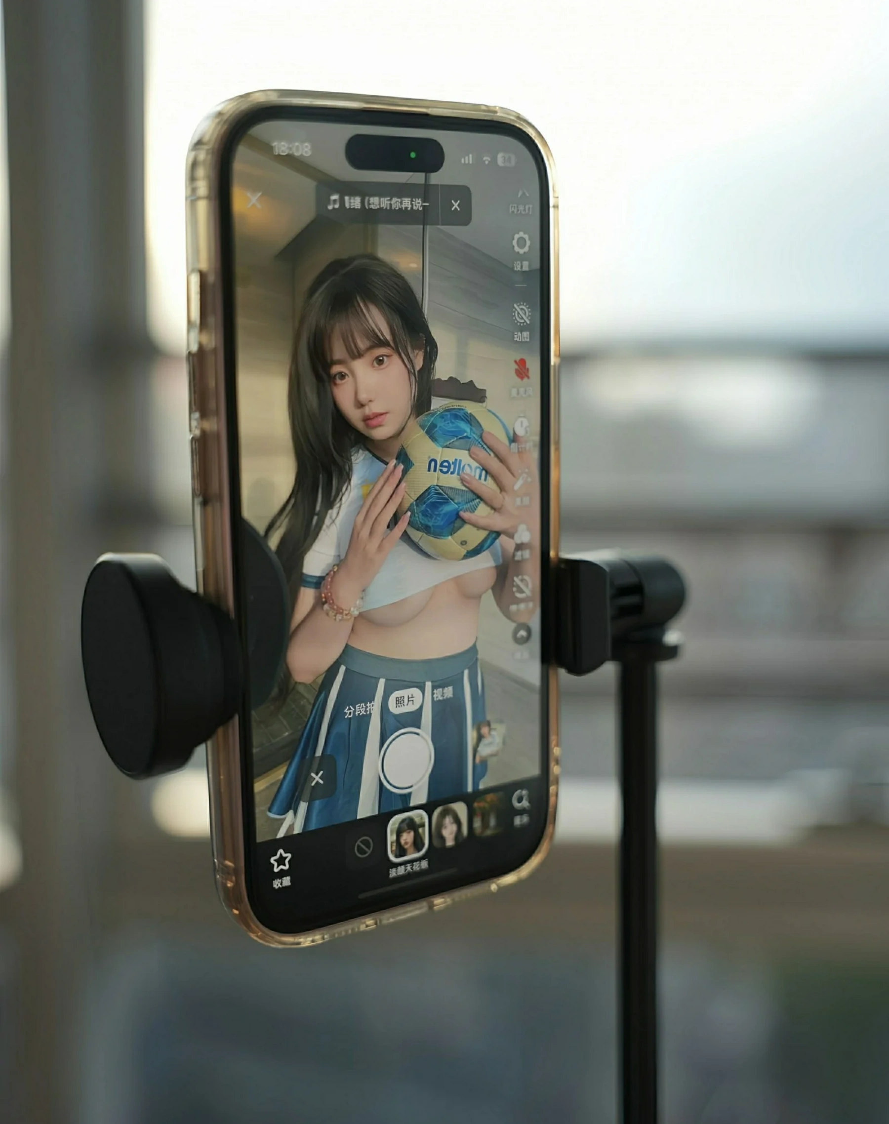  秀人网 No.10606 软情 [82P]第2张