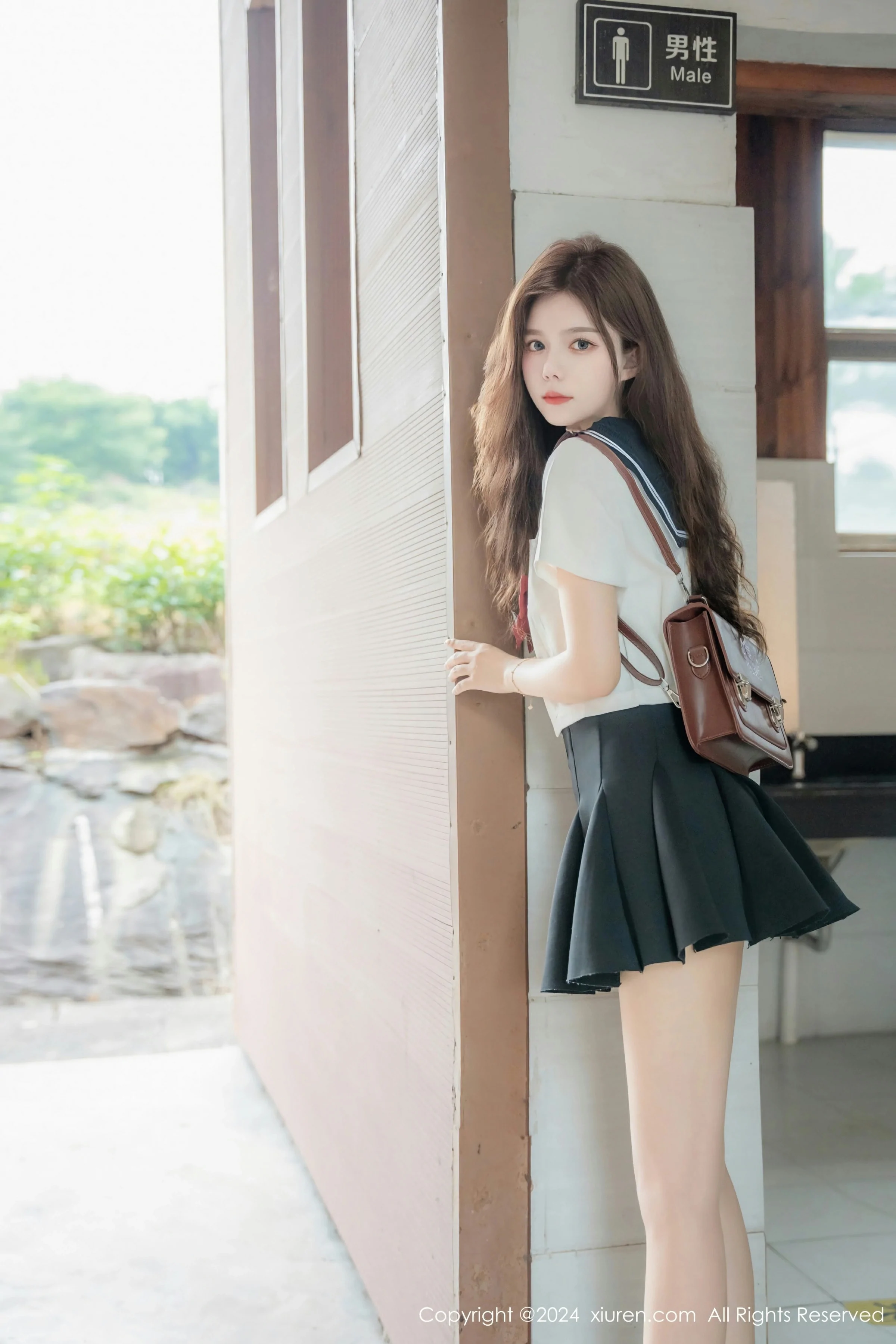  XiuRen 秀人 No.8948 拍黄瓜girl 新人模特 [81P]第1张