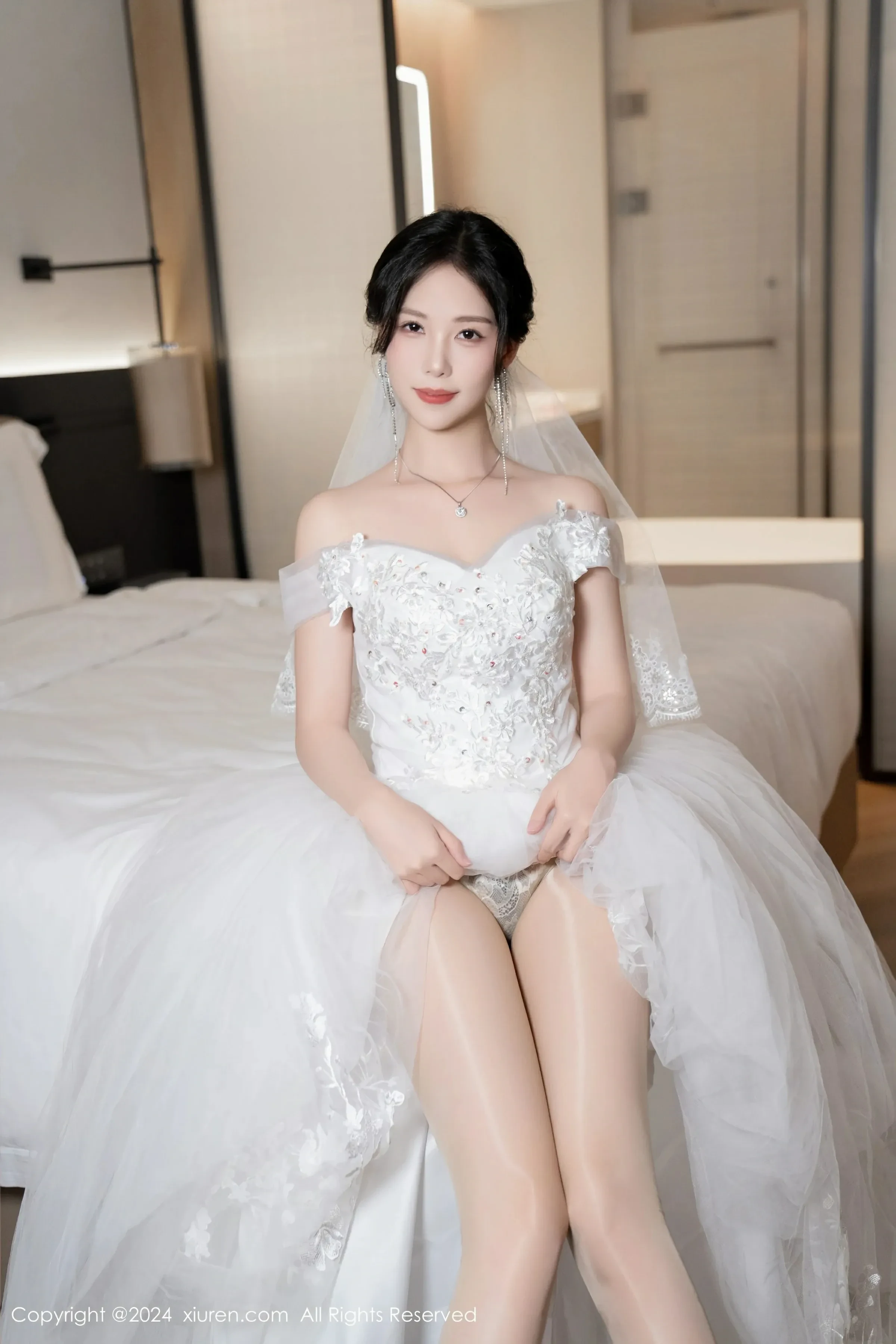  XiuRen 秀人 No.8998 利世 [100P]第11张