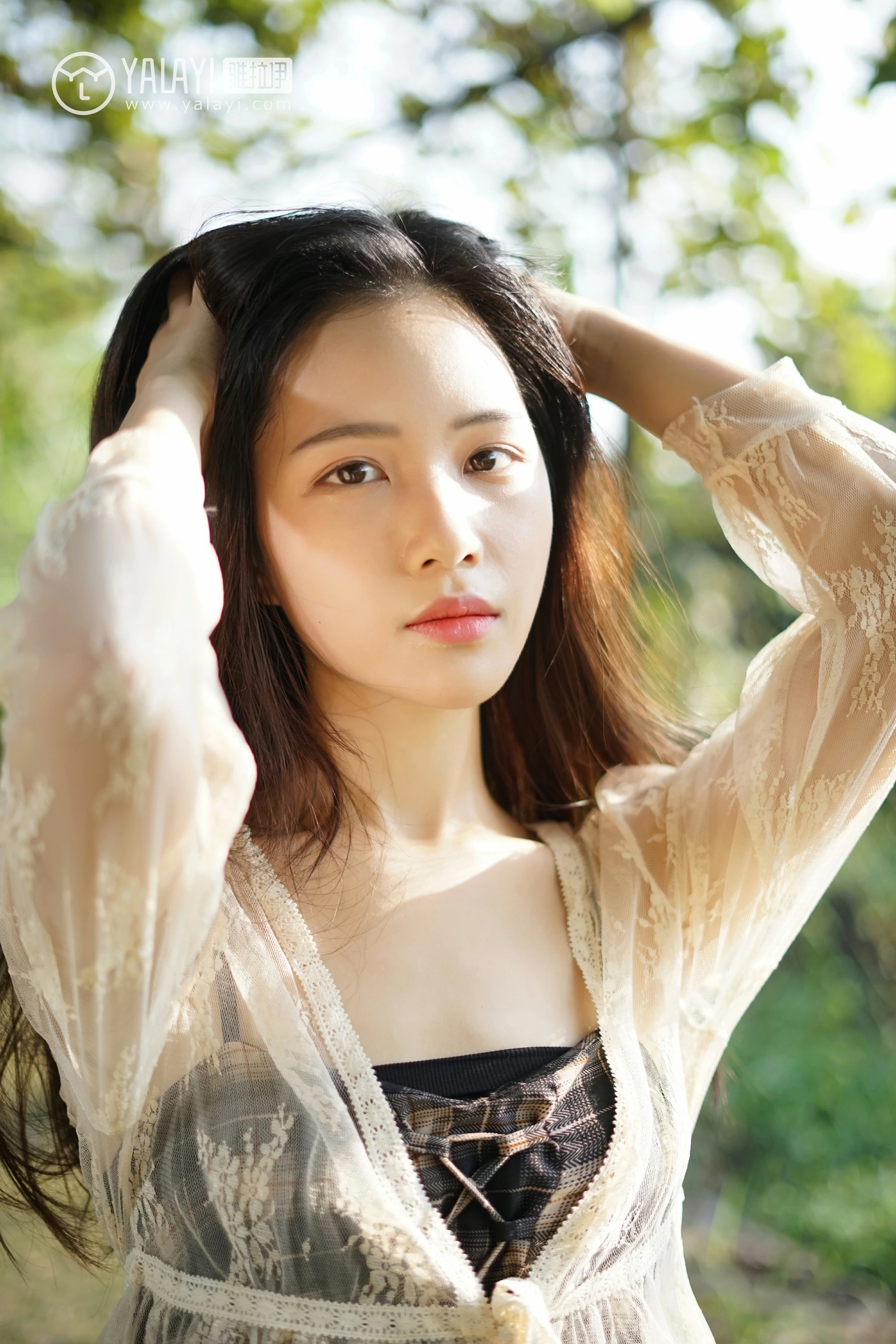 [YALAYI雅拉伊]NO.029 纯粹之心 卡柔 透视蕾丝上衣加吊带连衣裙性感私房写真集第8张