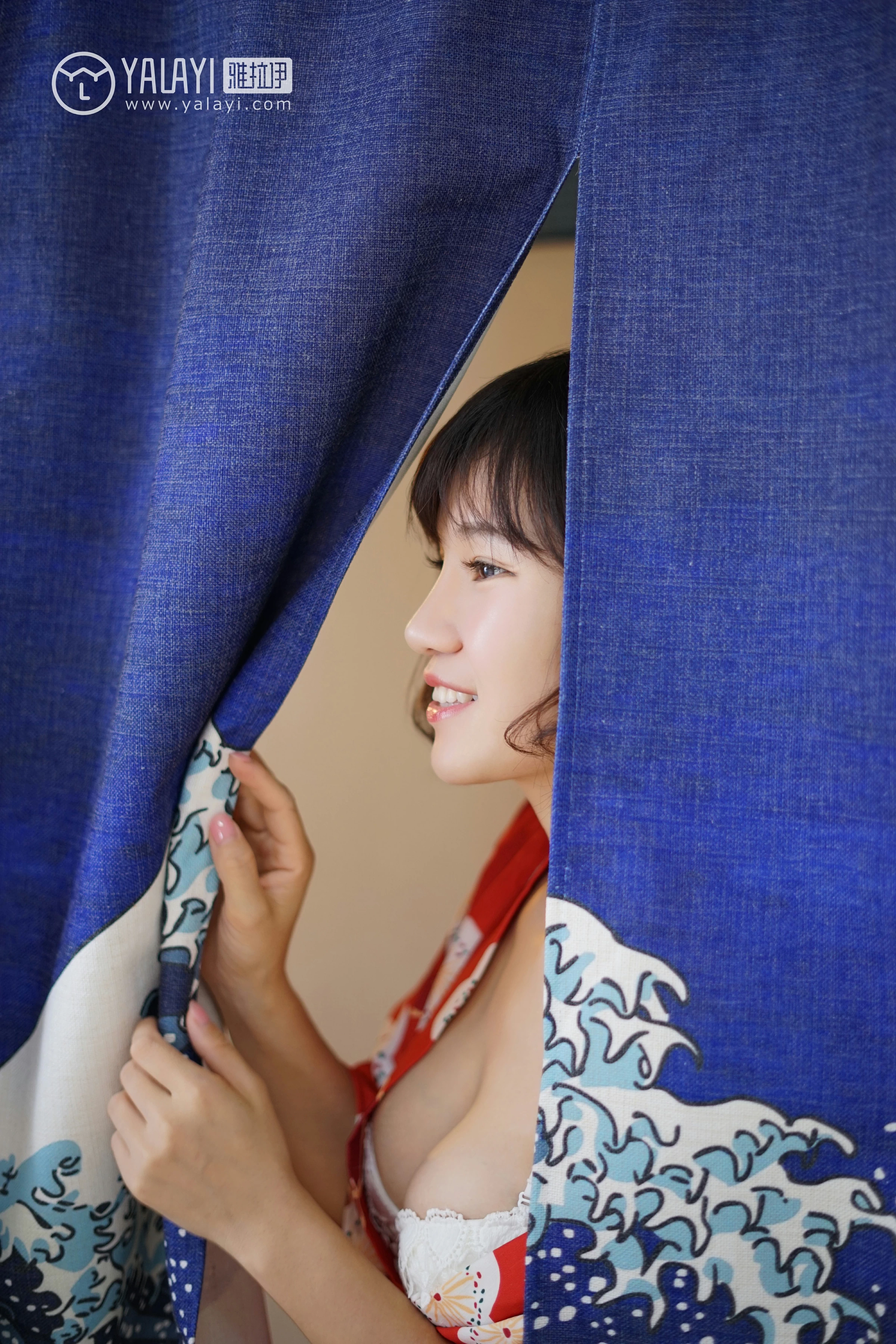 [YALAYI雅拉伊]NO.032 和服女优 多香子 红色和服与米色睡衣加白色蕾丝内衣性感私房写真集第2张