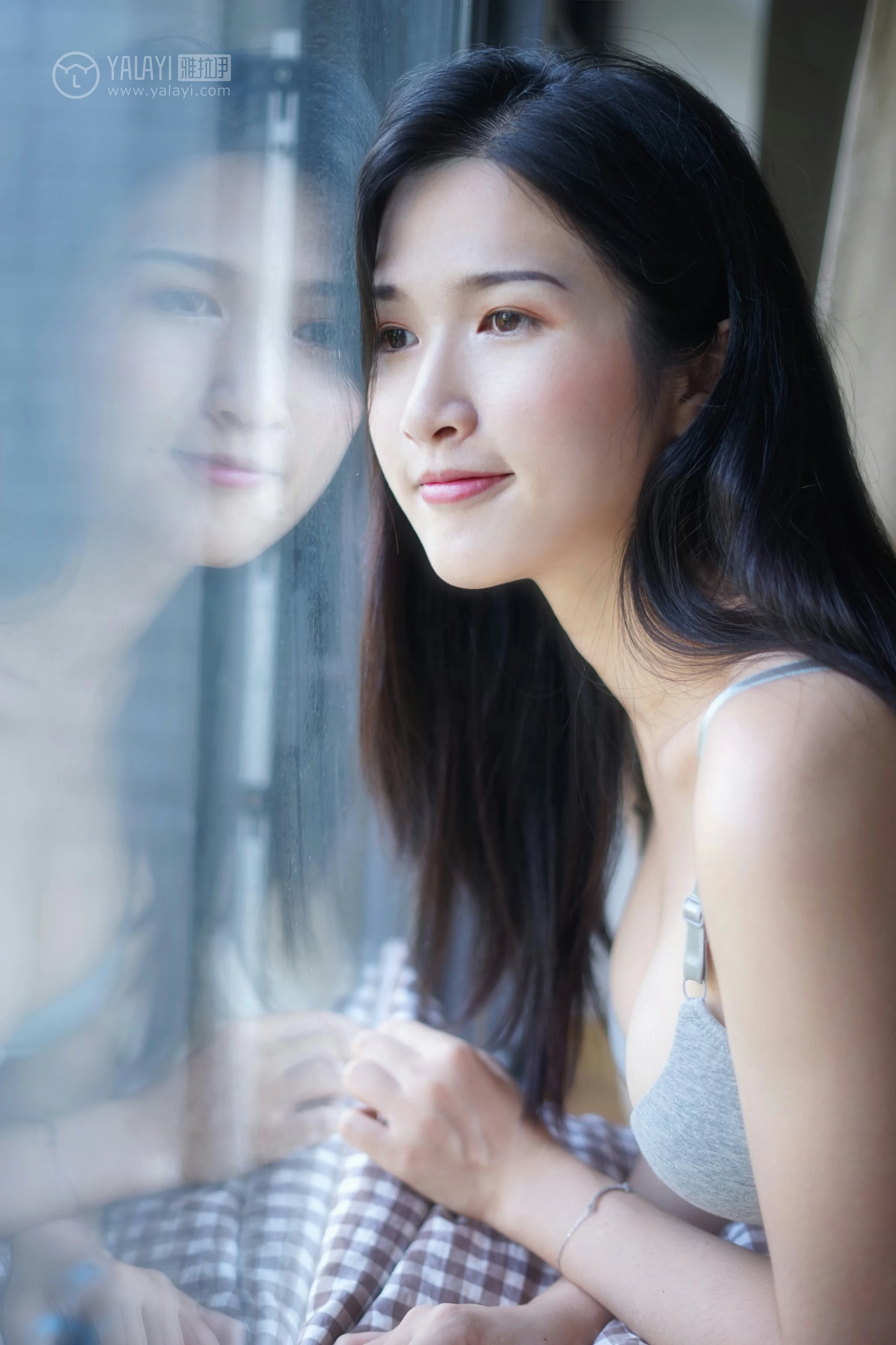 [YALAYI雅拉伊]NO.096 灰色渐白 塔塔 灰色短袖加灰色内衣性感私房写真集第10张
