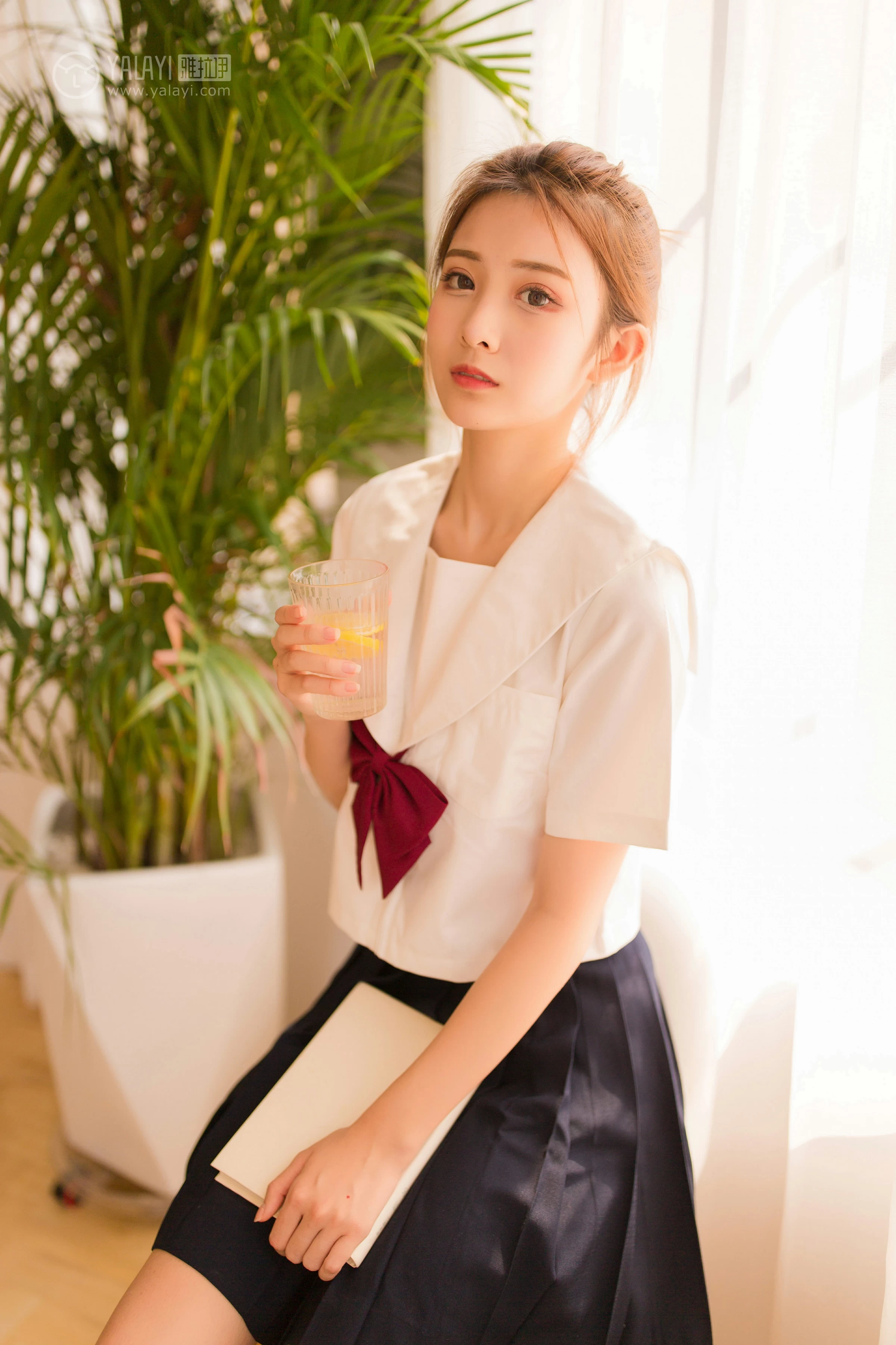 [YALAYI雅拉伊]NO.115 念念不忘 丸糯糯 高中女生制服与黑色短裙清纯私房写真集第8张
