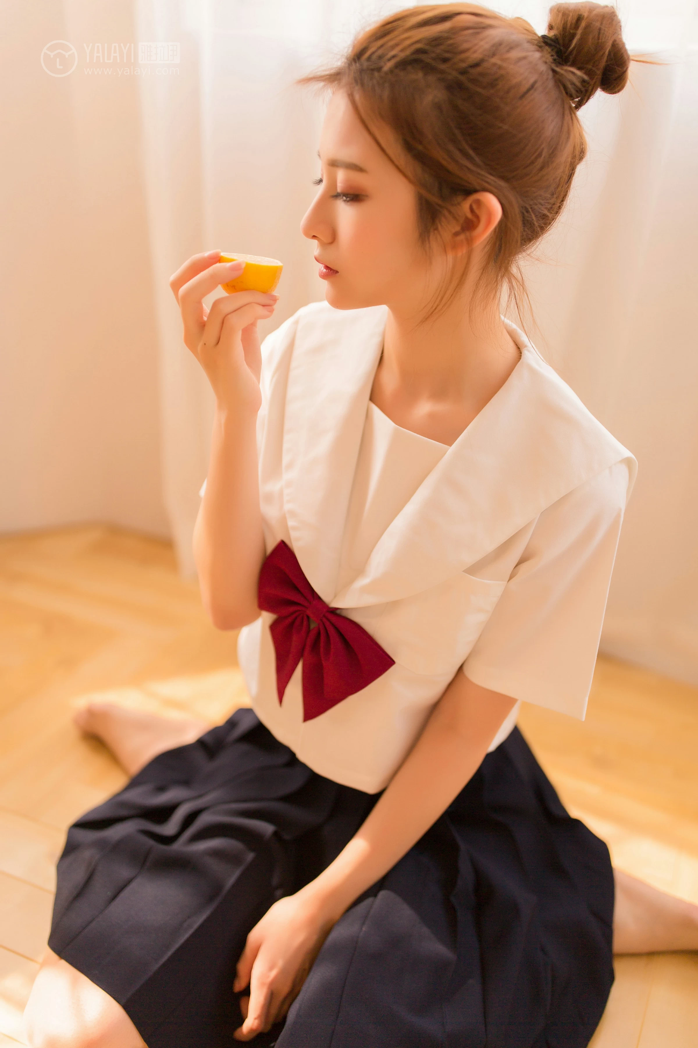 [YALAYI雅拉伊]NO.115 念念不忘 丸糯糯 高中女生制服与黑色短裙清纯私房写真集第10张
