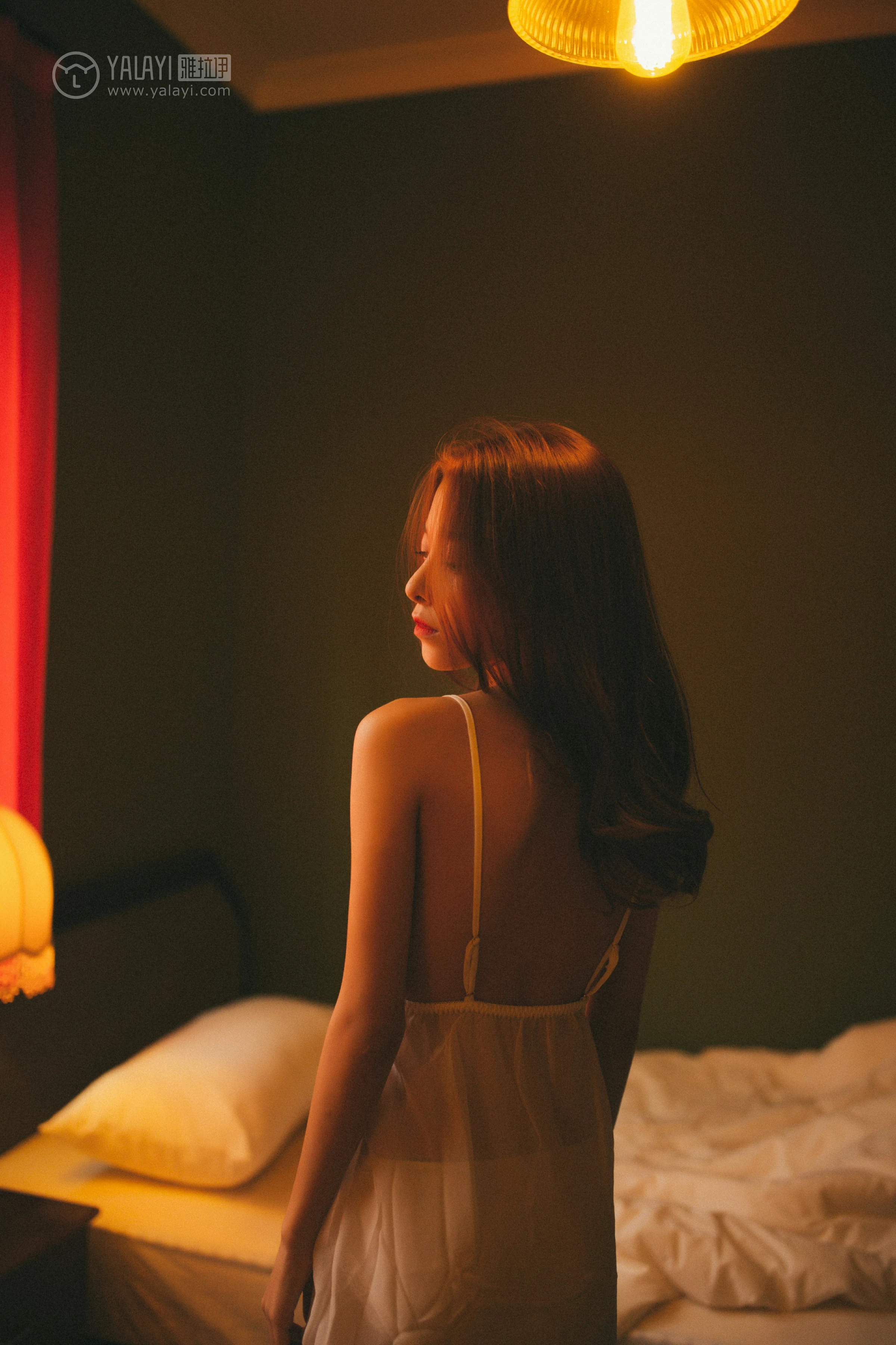 [YALAYI雅拉伊]NO.116 我在等你 倩微微 透视镂空睡衣加白色蕾丝情趣内衣性感私房写真集第20张