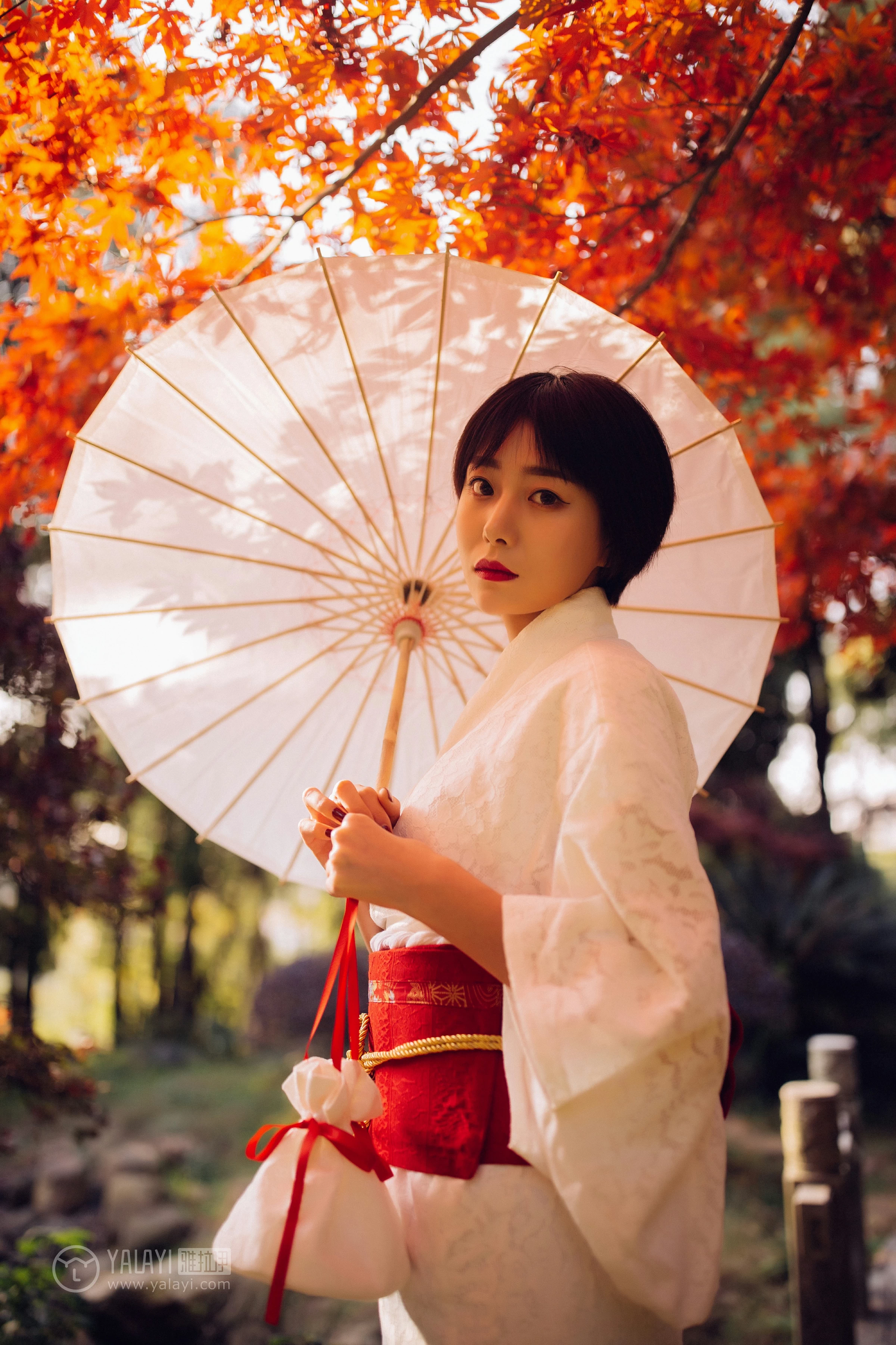 [YALAYI雅拉伊]NO.136 夕阳下的和风少女 静静 白色透视镂空和服性感私房写真集第1张