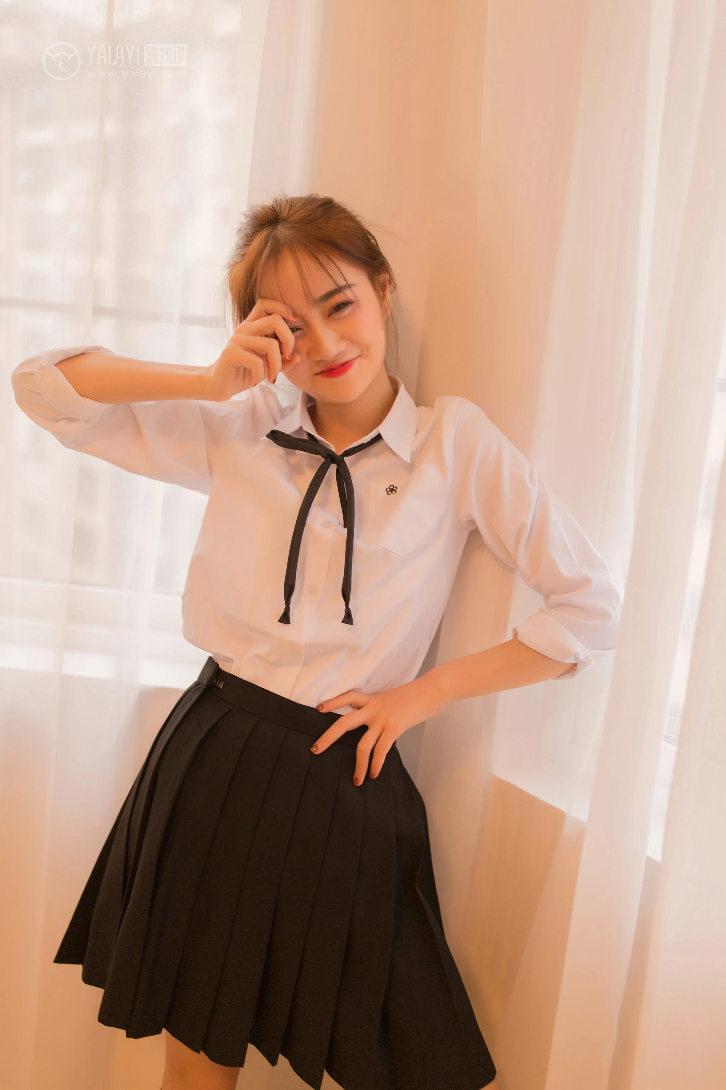 [YALAYI雅拉伊]NO.138 粉黛少女 李诗雨 高中女生制服与短裙加白色内衣性感私房写真集第10张