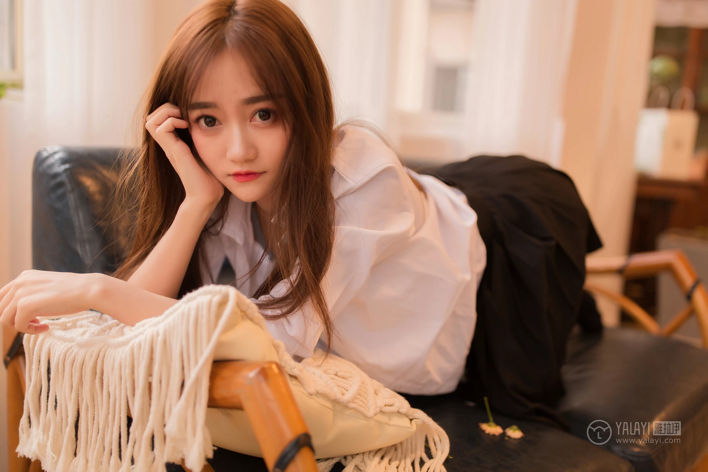 [YALAYI雅拉伊]NO.138 粉黛少女 李诗雨 高中女生制服与短裙加白色内衣性感私房写真集第15张