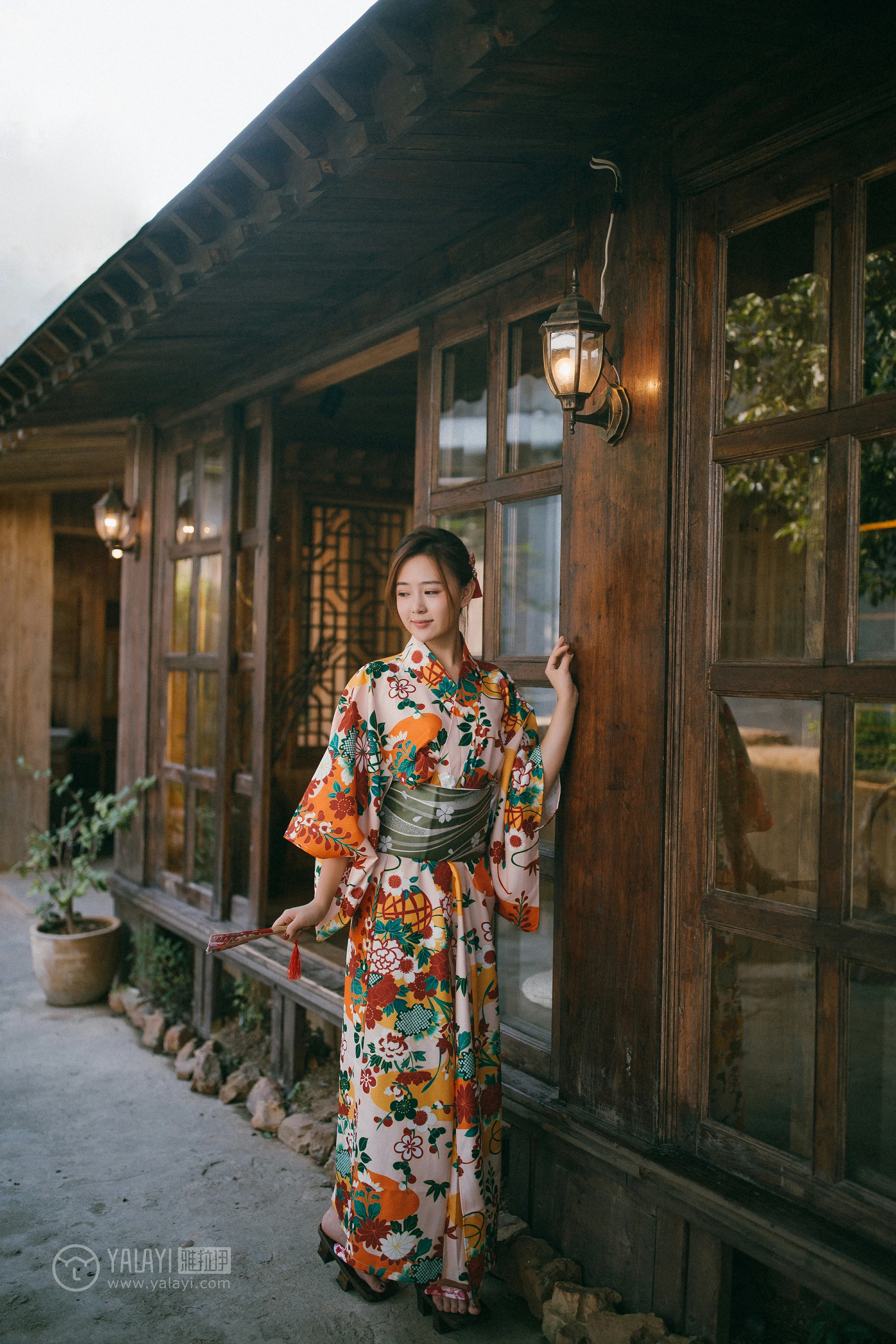 [YALAYI雅拉伊]NO.140 日清和室 张雨青 碎花和服性感私房写真集第8张