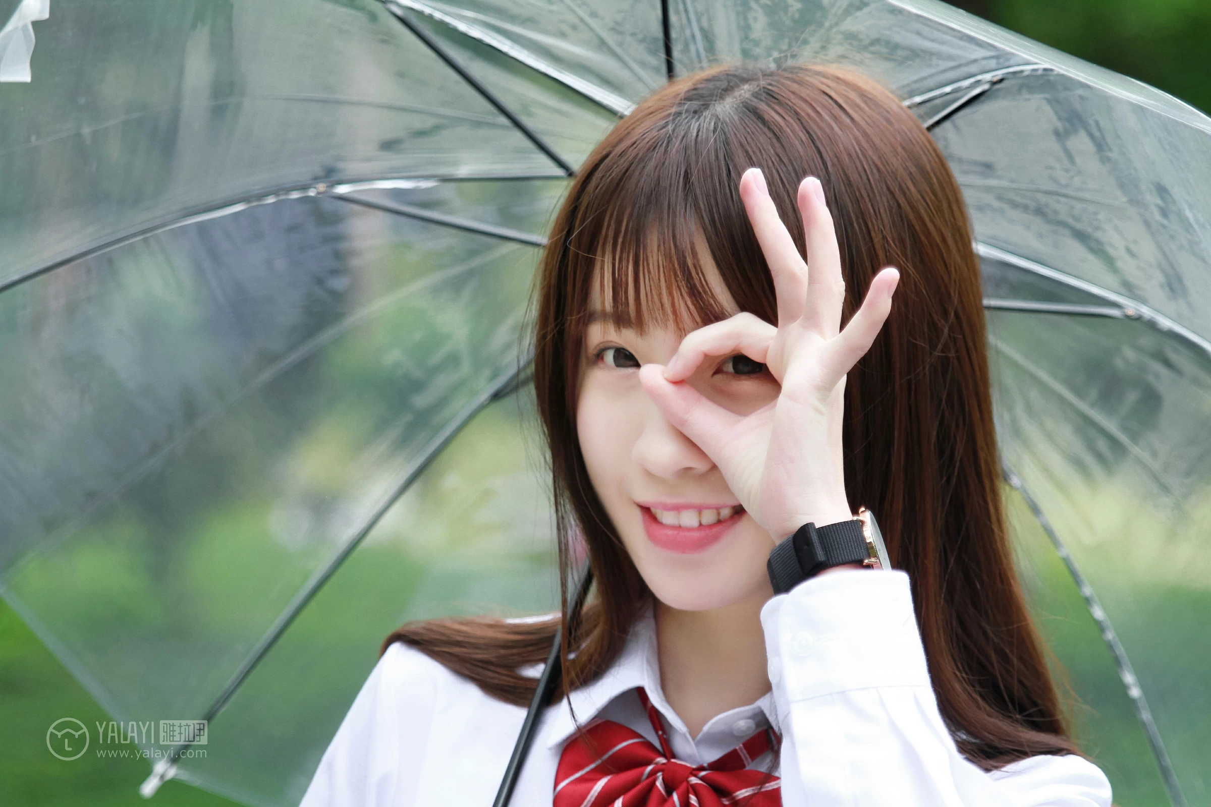 [YALAYI雅拉伊]NO.148 青春的梦 Toki 高中女生制服 白色衬衫加灰色短裙清纯可爱私房写真集第13张