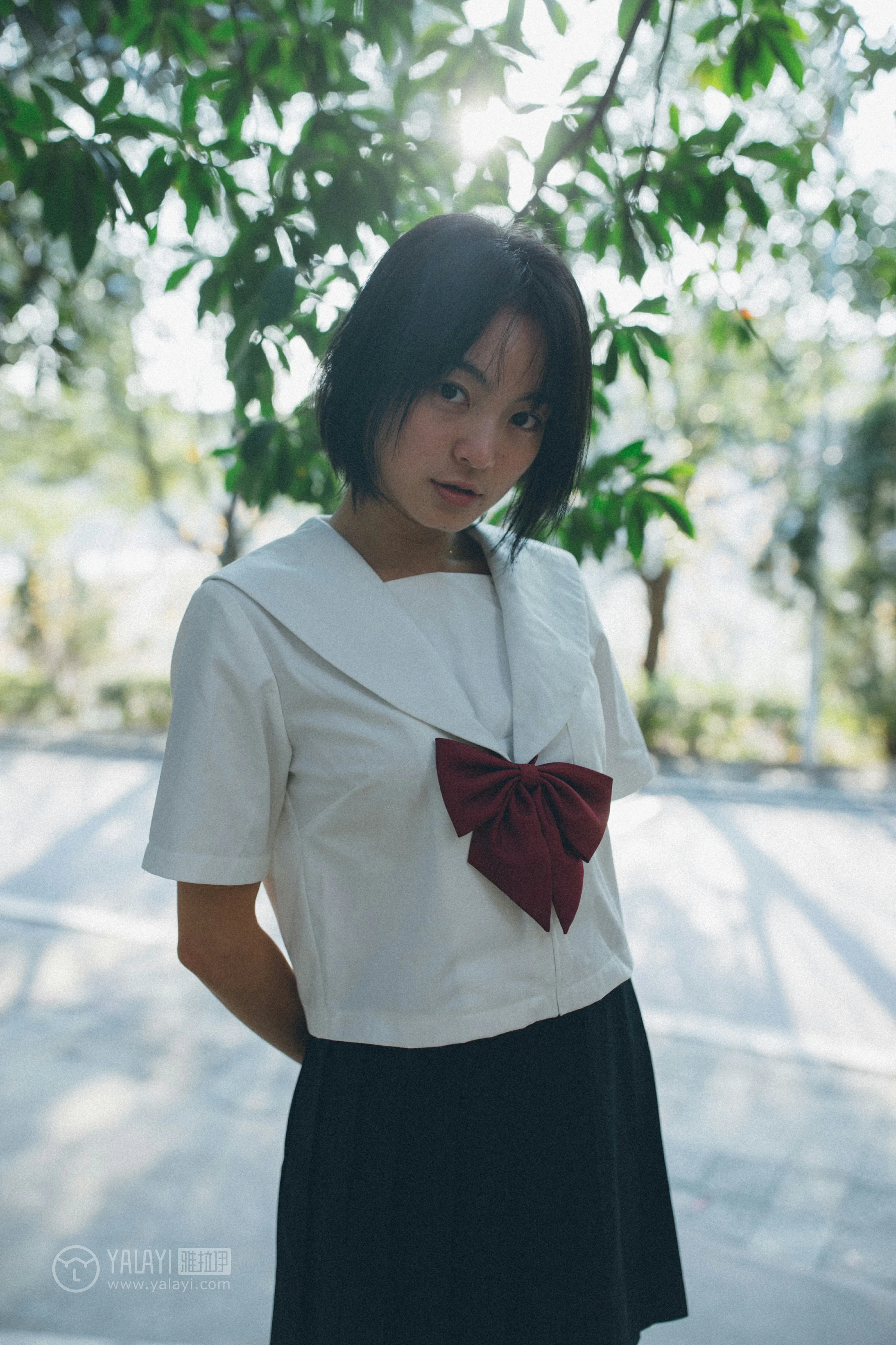 [YALAYI雅拉伊]NO.156 带我走带我飞 米粒米粒 高中女生制服与短裙私房写真集第19张