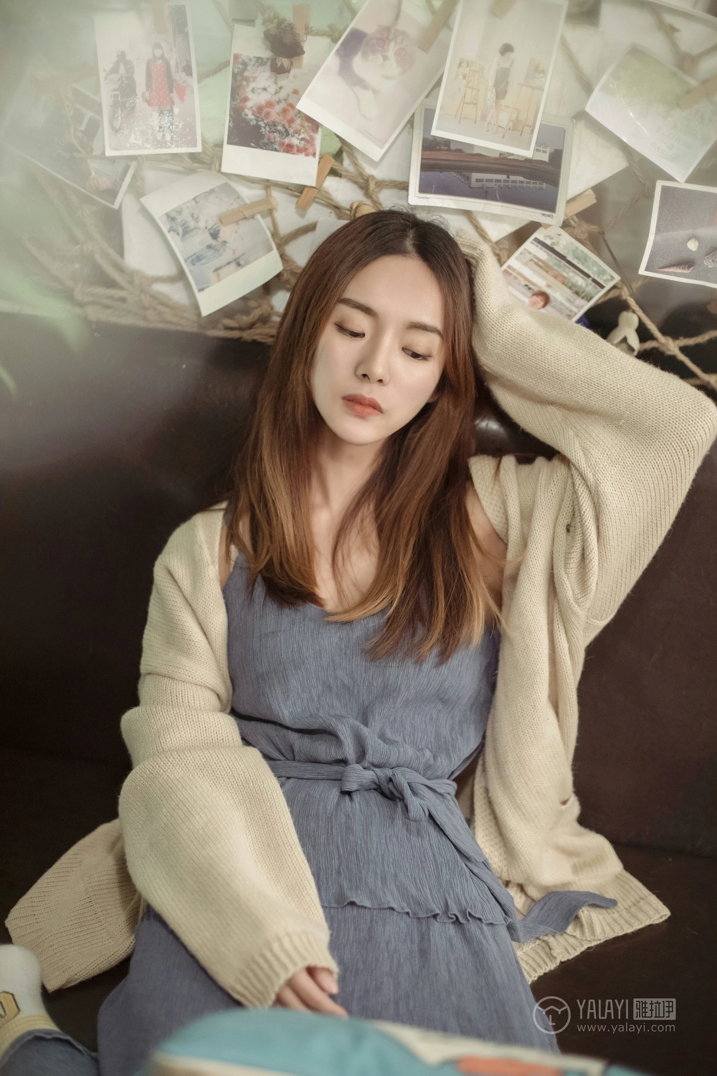[YALAYI雅拉伊]No.175 不如和我虚度时光 白日梦 米色外套加灰色吊带连衣裙性感私房写真集第4张