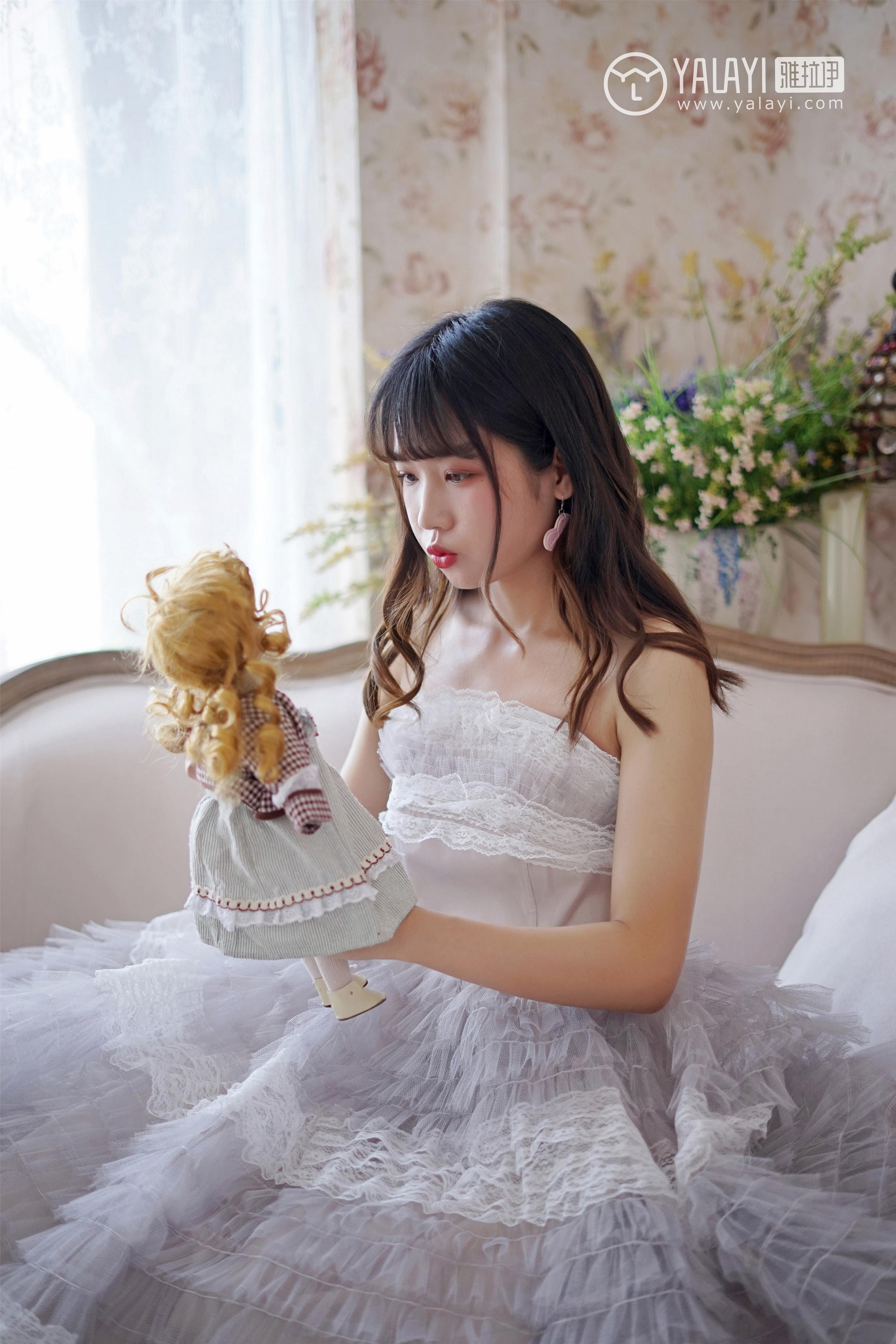 [YALAYI雅拉伊]NO.003 小公主的薄纱裙 公主小兔子 白色透视抹胸连衣裙性感私房写真集第4张