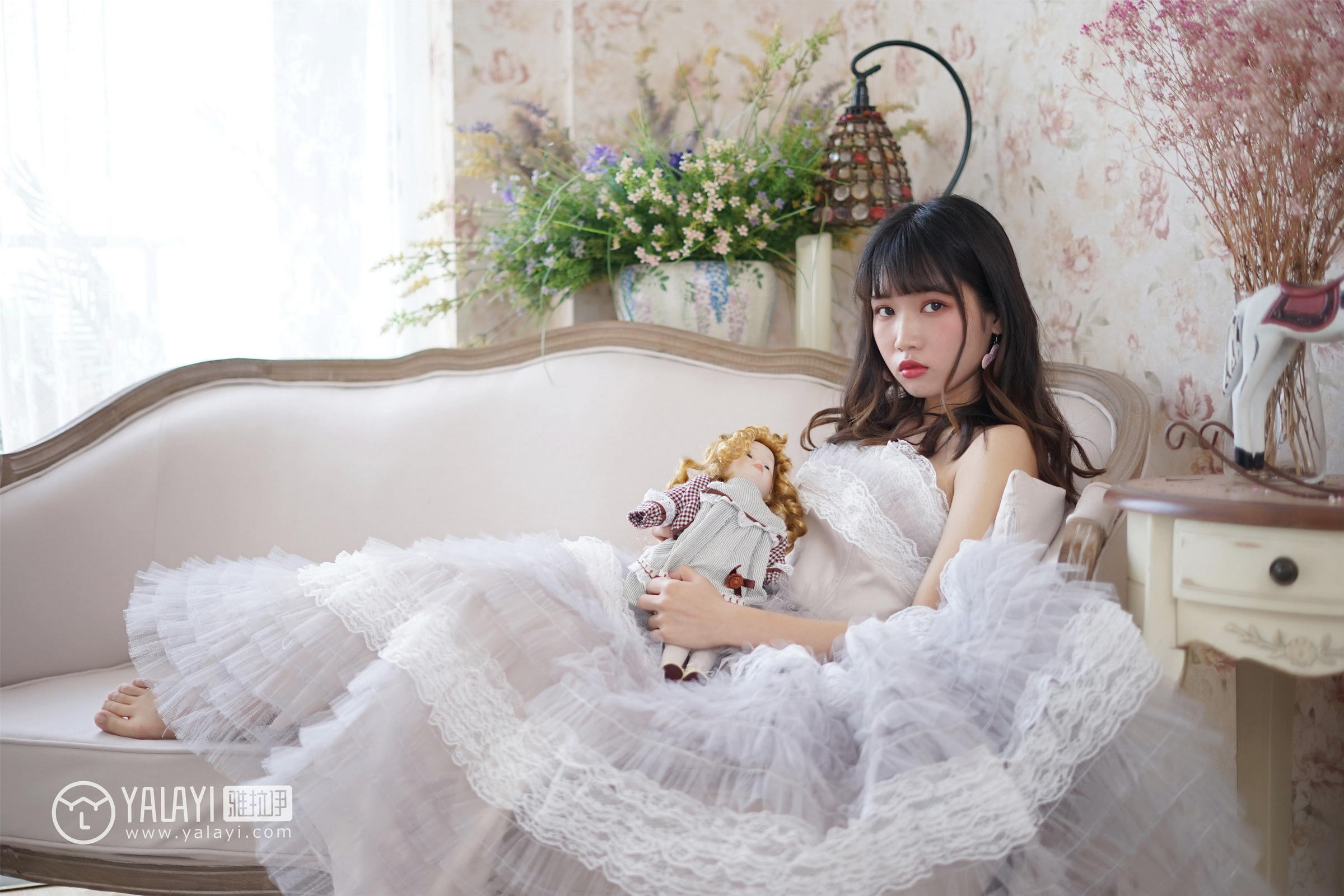 [YALAYI雅拉伊]NO.003 小公主的薄纱裙 公主小兔子 白色透视抹胸连衣裙性感私房写真集第4张