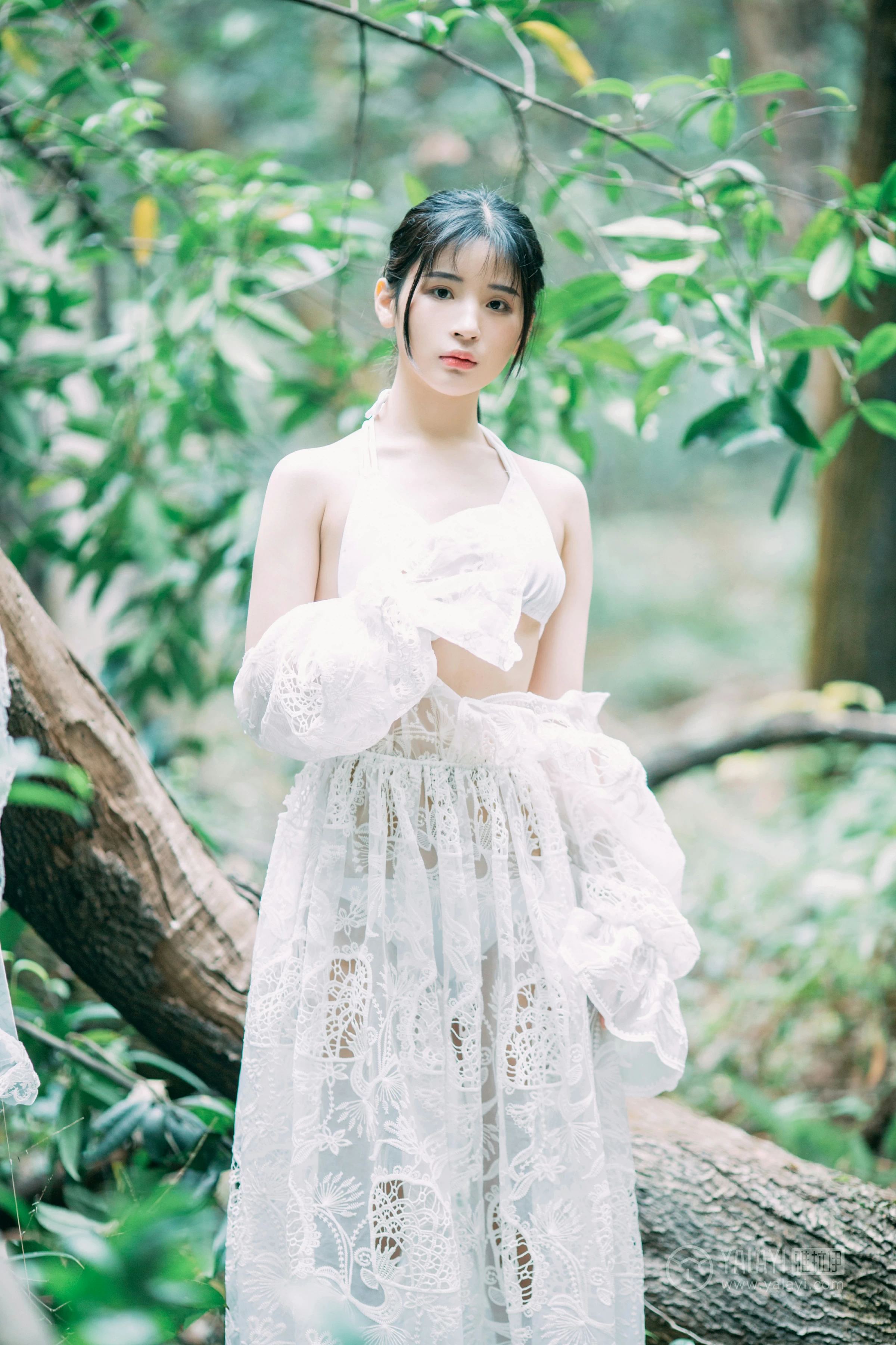[YALAYI雅拉伊]No.194 仙乐飘飘 阿惜 白色透视镂空连衣裙加白色内衣性感私房写真集第15张