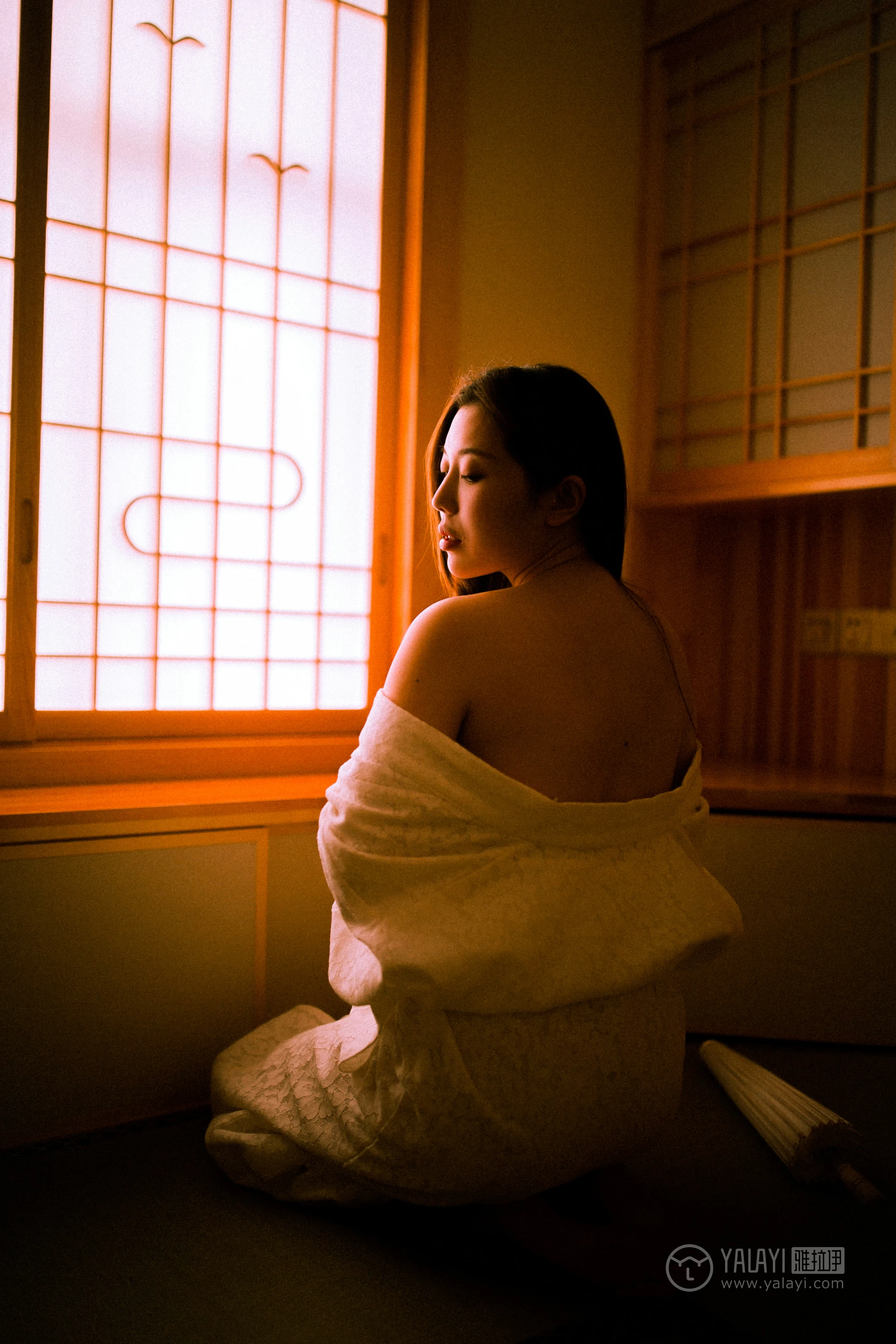 [YALAYI雅拉伊]No.202 夜光 圆圆 白色透视蕾丝镂空睡衣性感私房写真集第14张