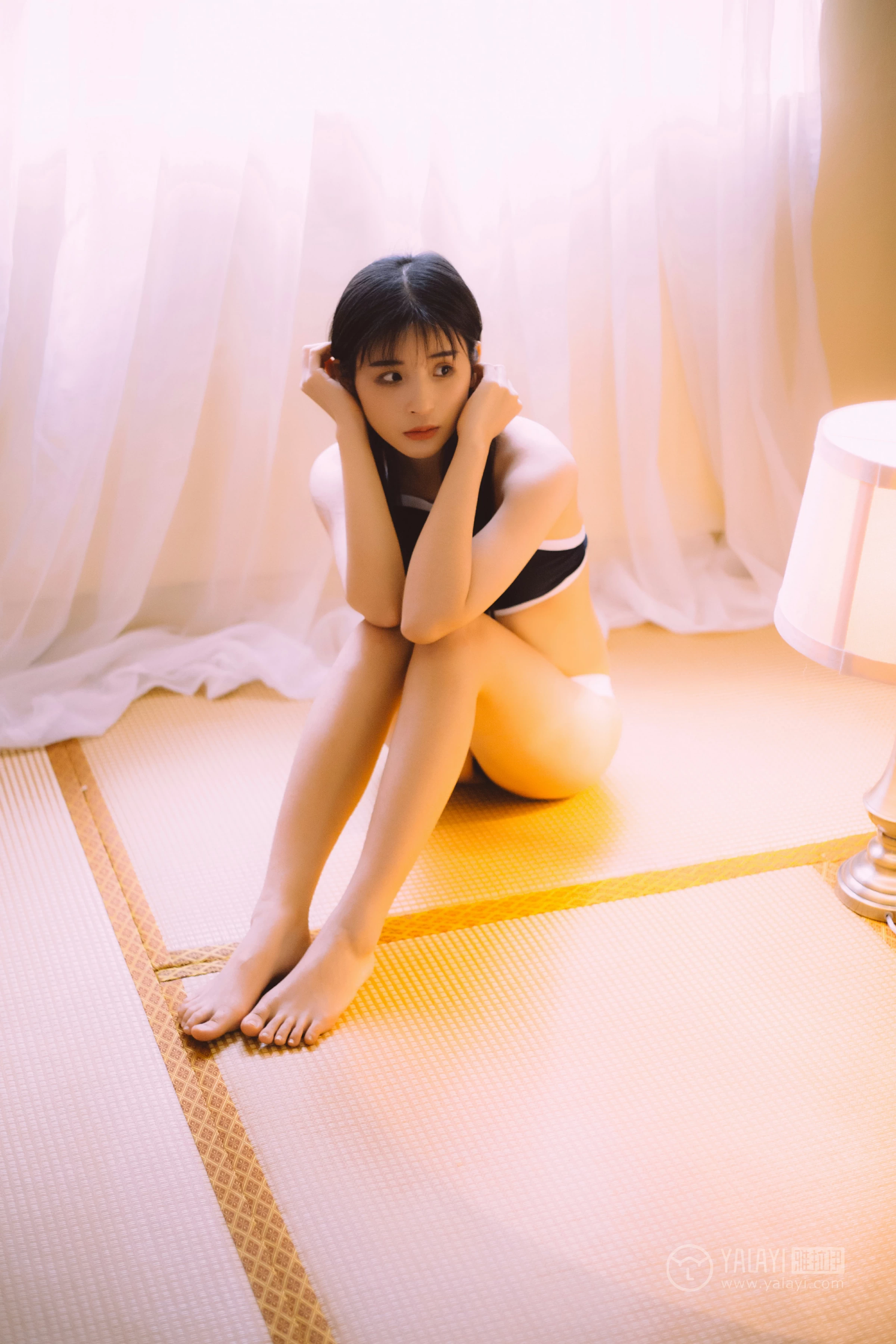 [YALAYI雅拉伊]No.222 如花似玉 阿惜 白色外套加蓝色内衣性感私房写真集第12张