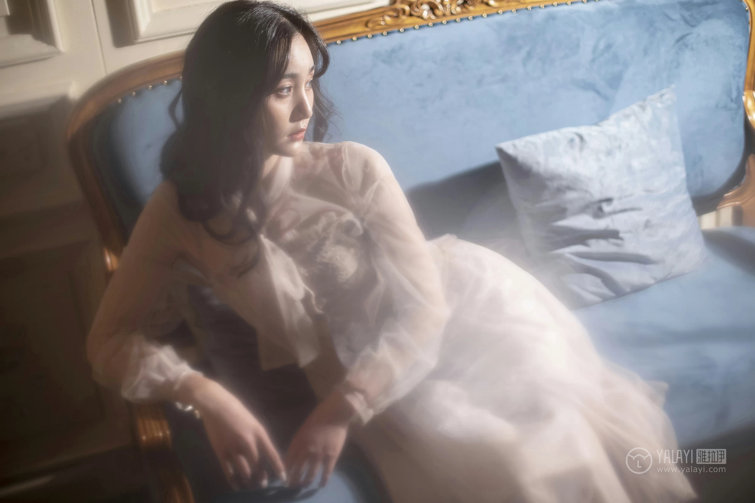 [YALAYI雅拉伊]No.227 蓝月 项兴咏 粉色透视镂空连衣裙性感私房写真集第14张