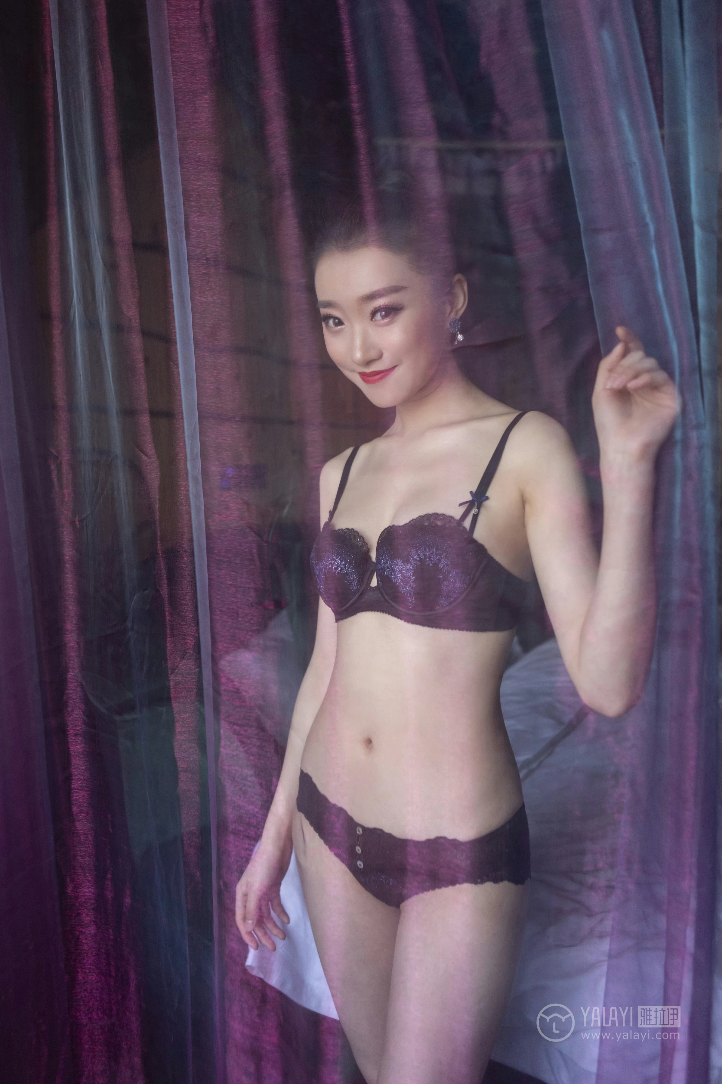 [YALAYI雅拉伊]No.228 紫纱 心怡 黑色蕾丝内衣性感私房写真集第10张