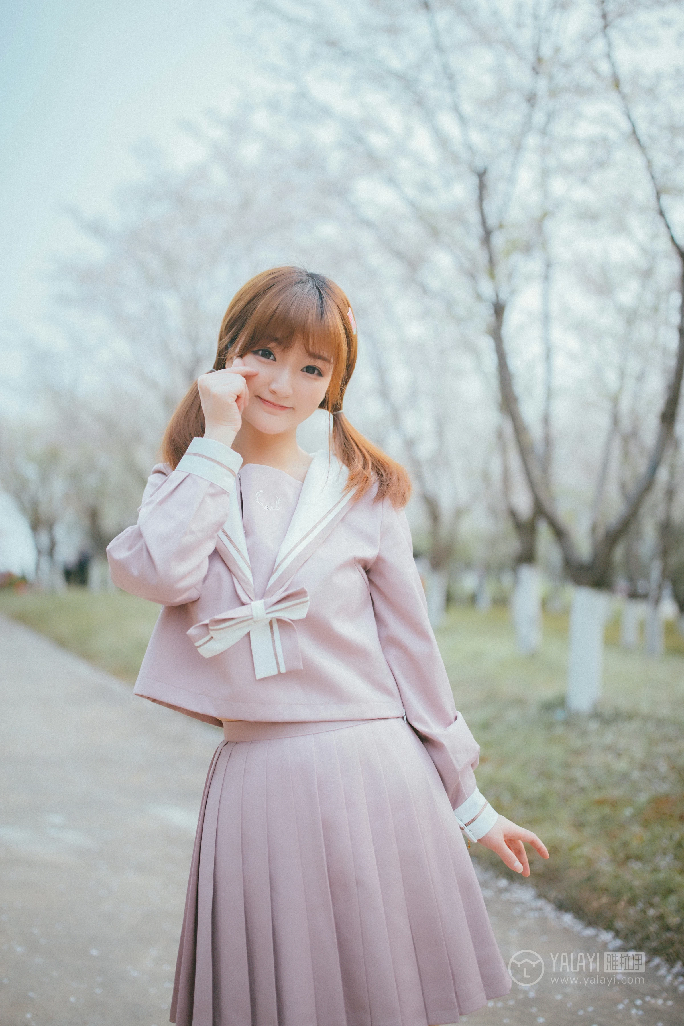 [YALAYI雅拉伊]No.246 樱花樱花想见你 团团 日本高中女生制服加肉色丝袜美腿性感私房写真集第12张
