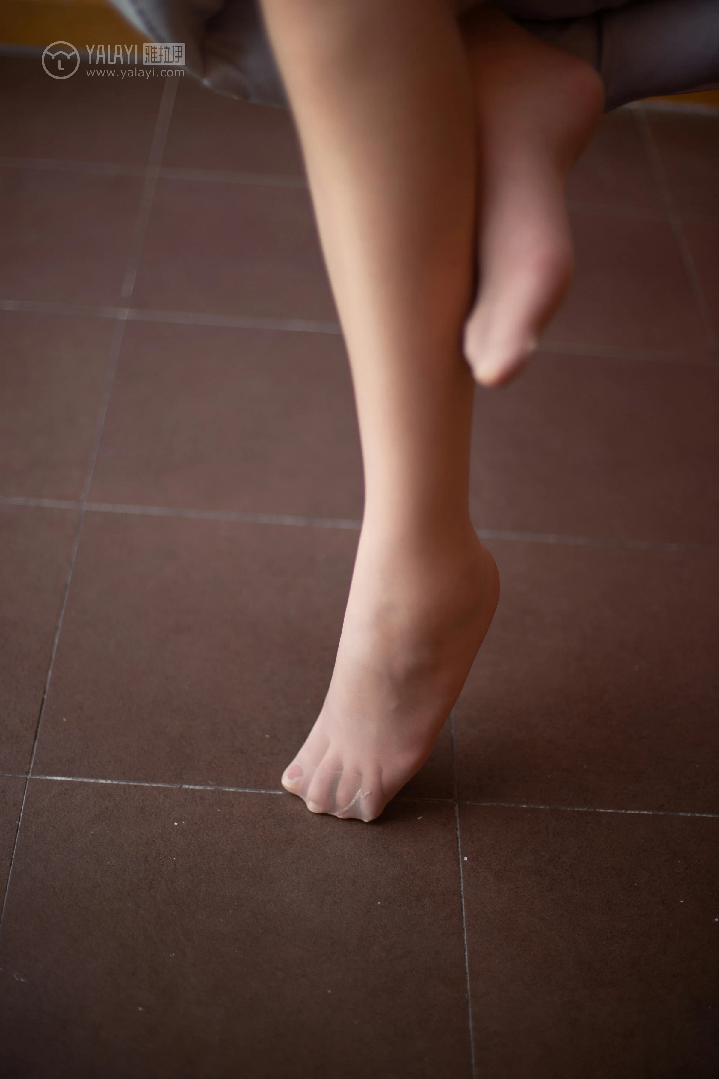 [YALAYI雅拉伊]No.288 欲盖弥彰 沫沫 白色透视情趣内衣加肉色丝袜美腿性感私房写真集第4张