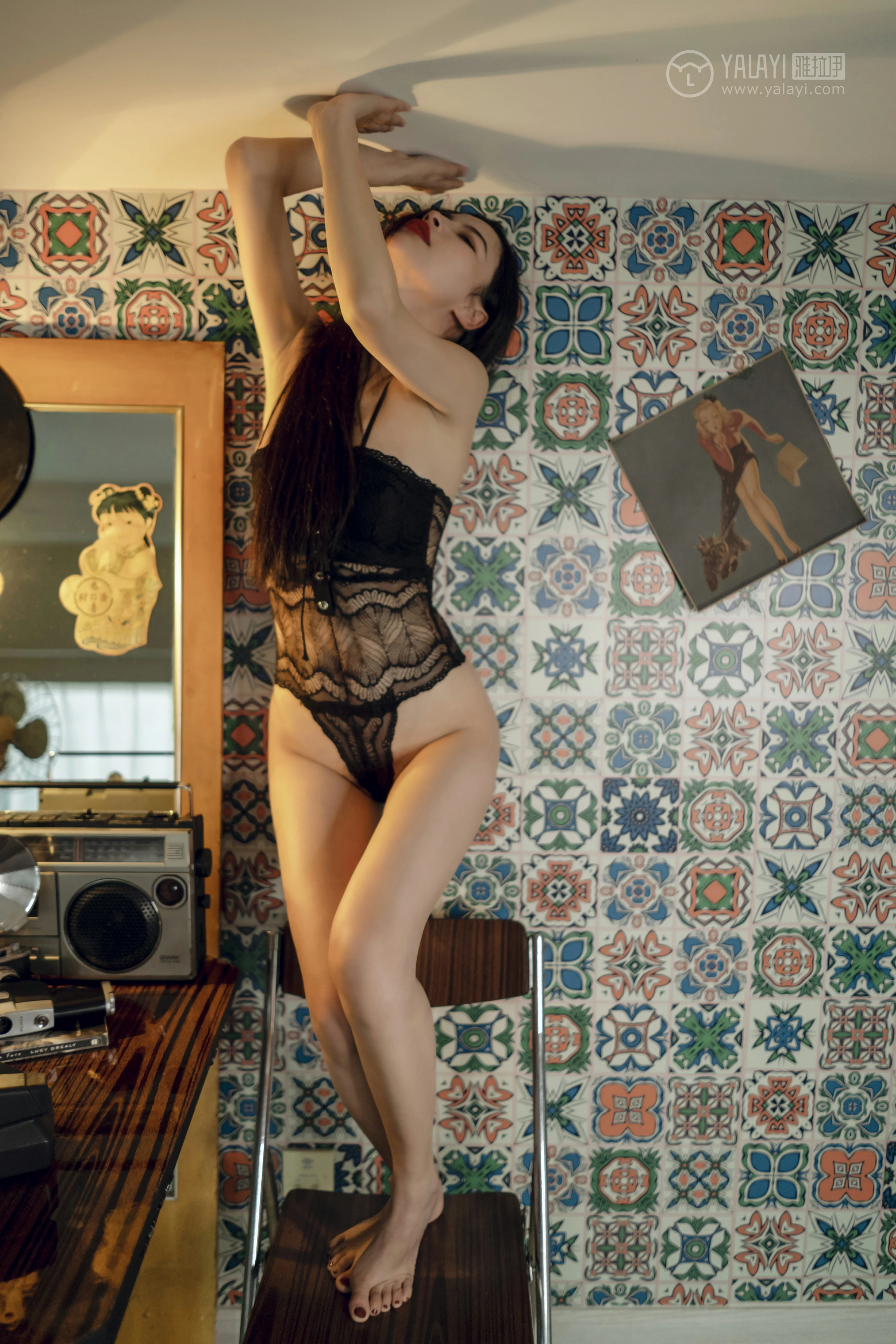 [YALAYI雅拉伊]No.302 挣扎中自我救赎 小竹 黑色镂空情趣内衣性感私房写真集第11张